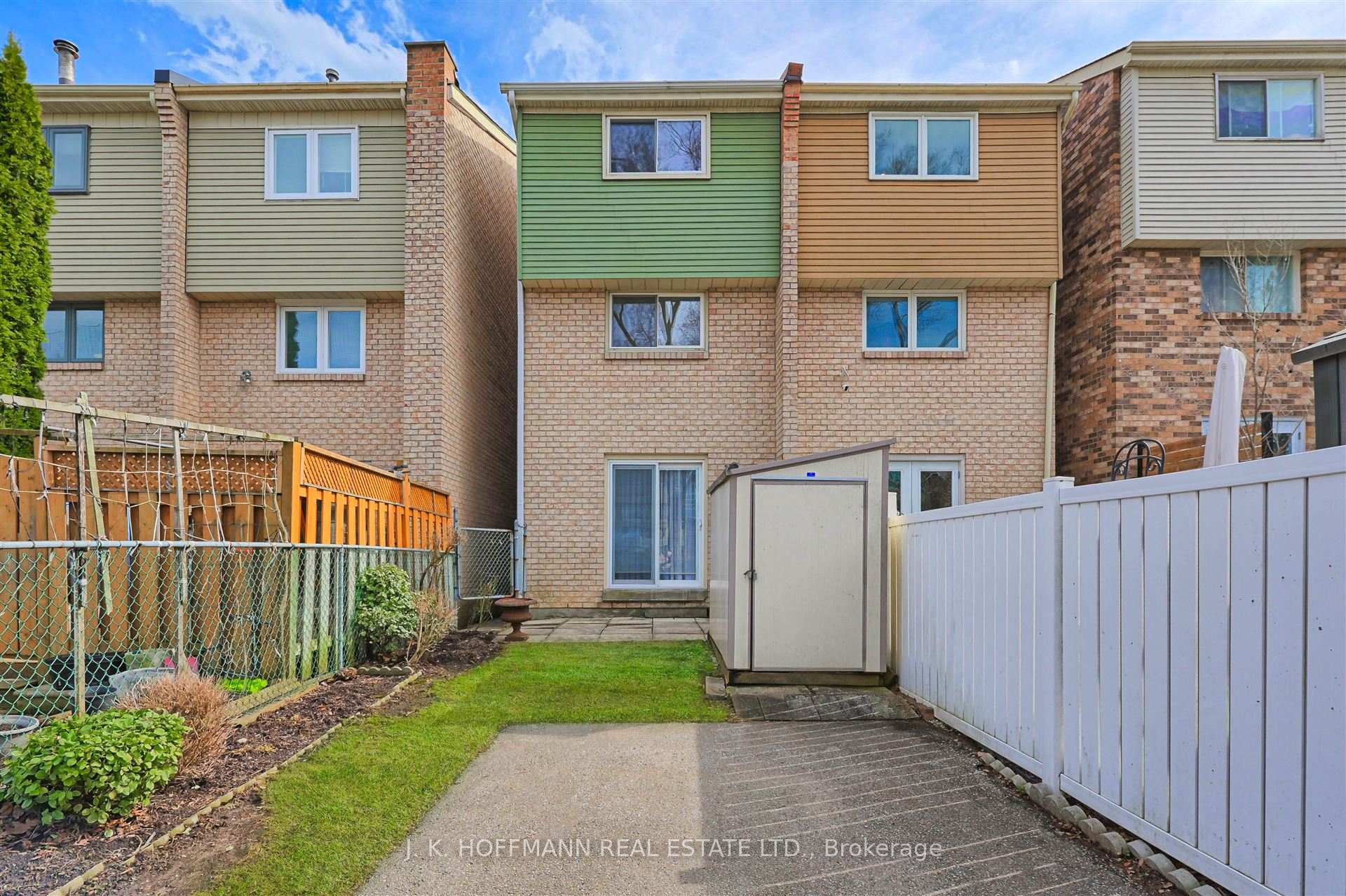 Photo 14 of 72 Torbrick Road, Toronto, Greenwood-Coxwell — HOMEH
