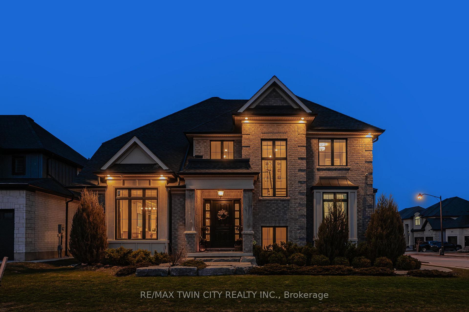 Photo 11 of 256 Chestnut Ridge, Waterloo — HOMEH