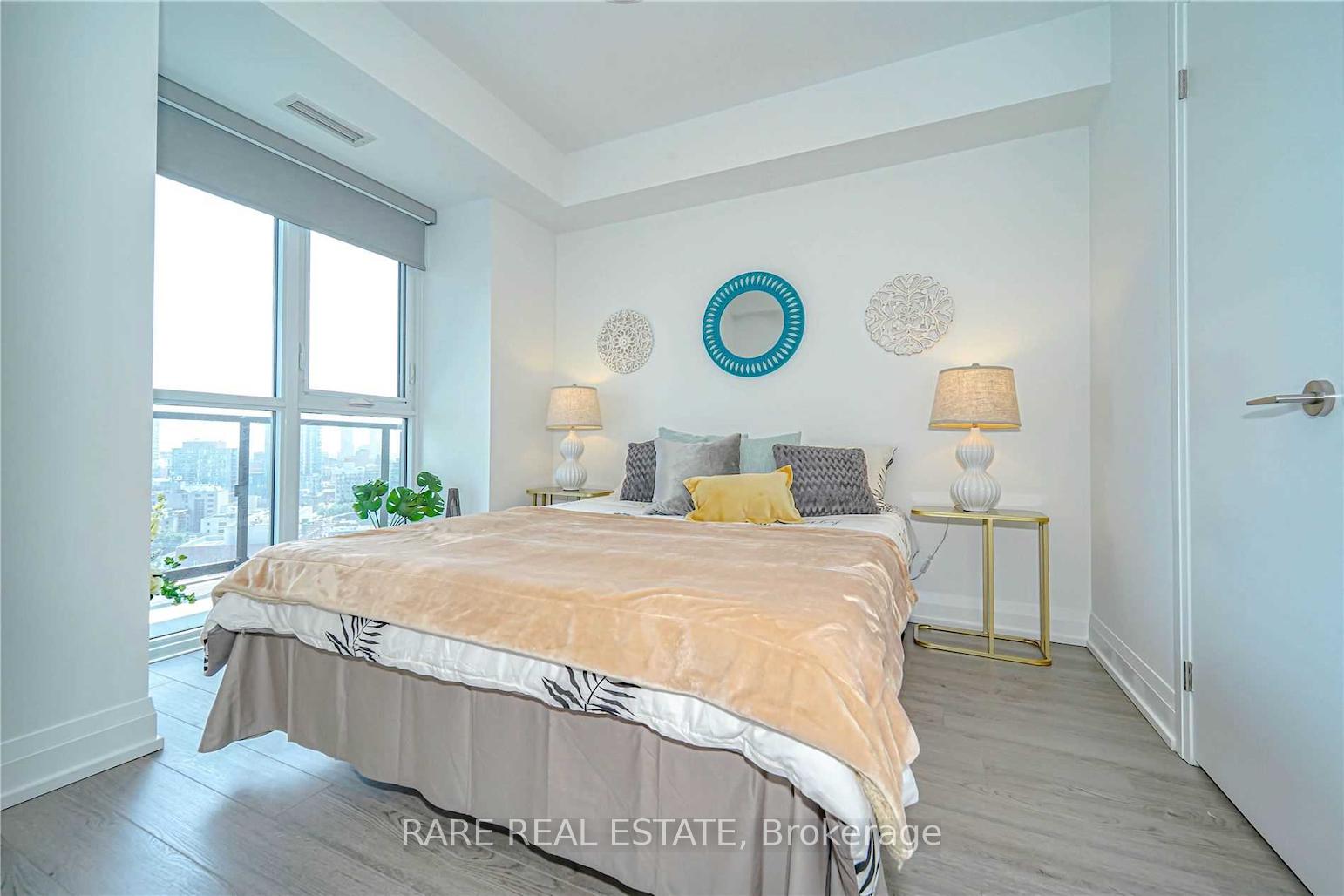 Photo 6 of Unit 1603, 77 Mutual Street, Toronto, Church-Yonge Corridor — HOMEH