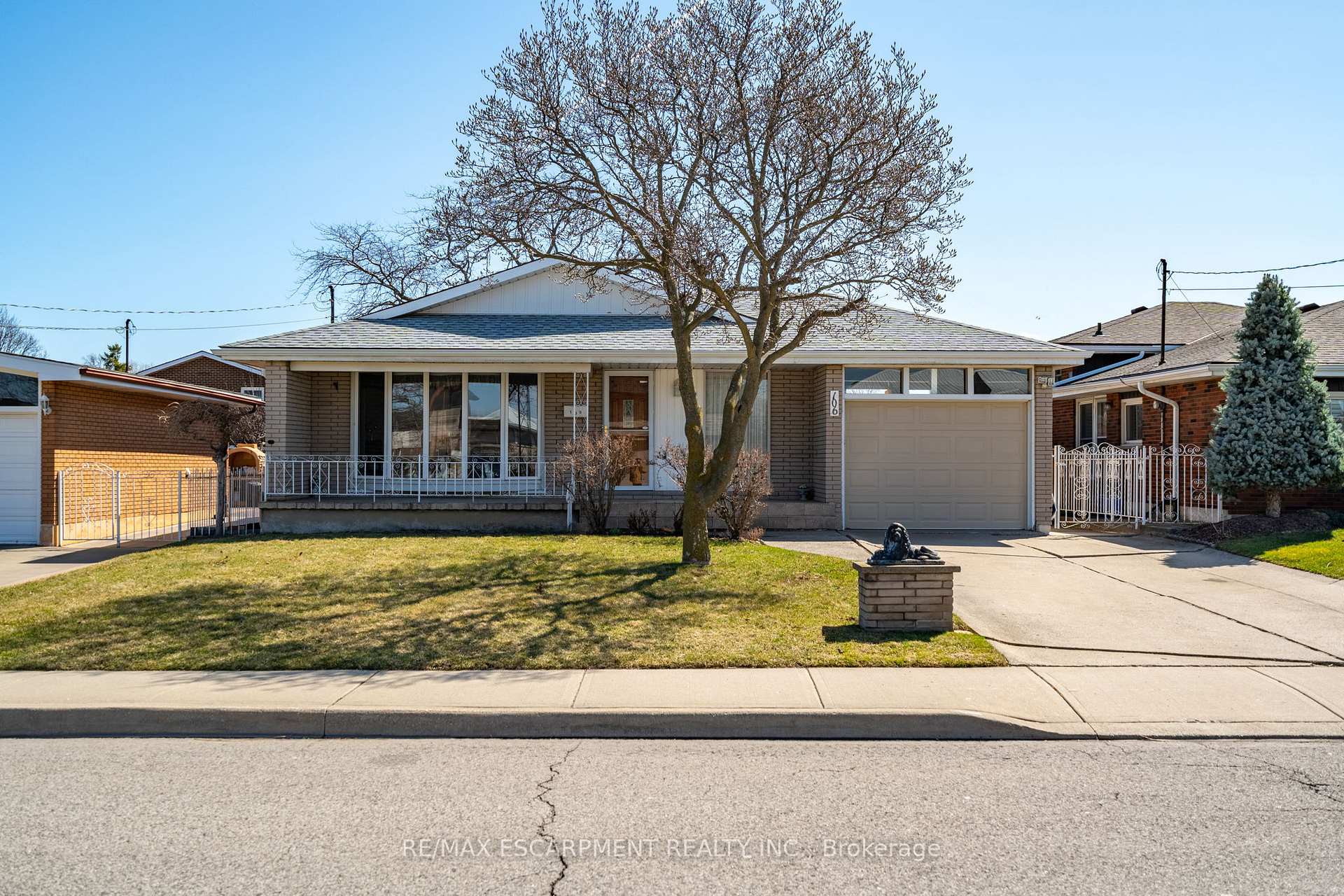 Photo 3 of 106 Owen Place, Hamilton, Greenford — HOMEH