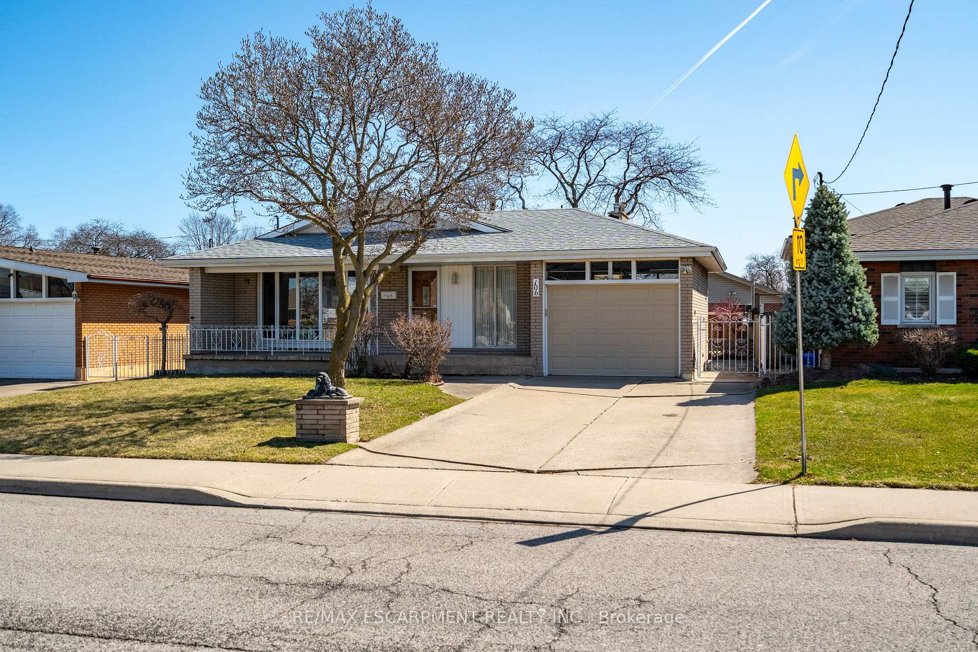 Photo 4 of 106 Owen Place, Hamilton, Greenford — HOMEH