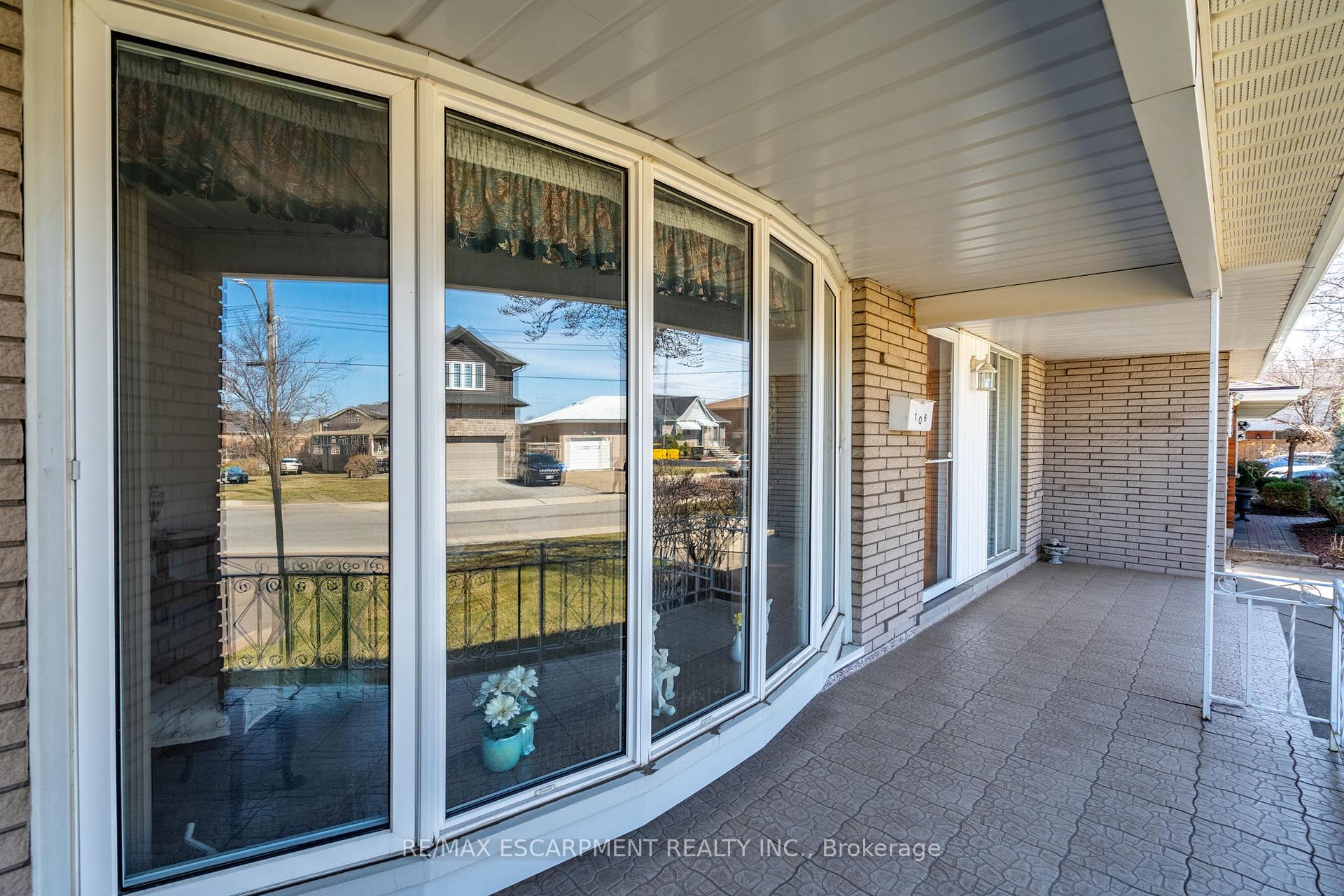 Photo 8 of 106 Owen Place, Hamilton, Greenford — HOMEH