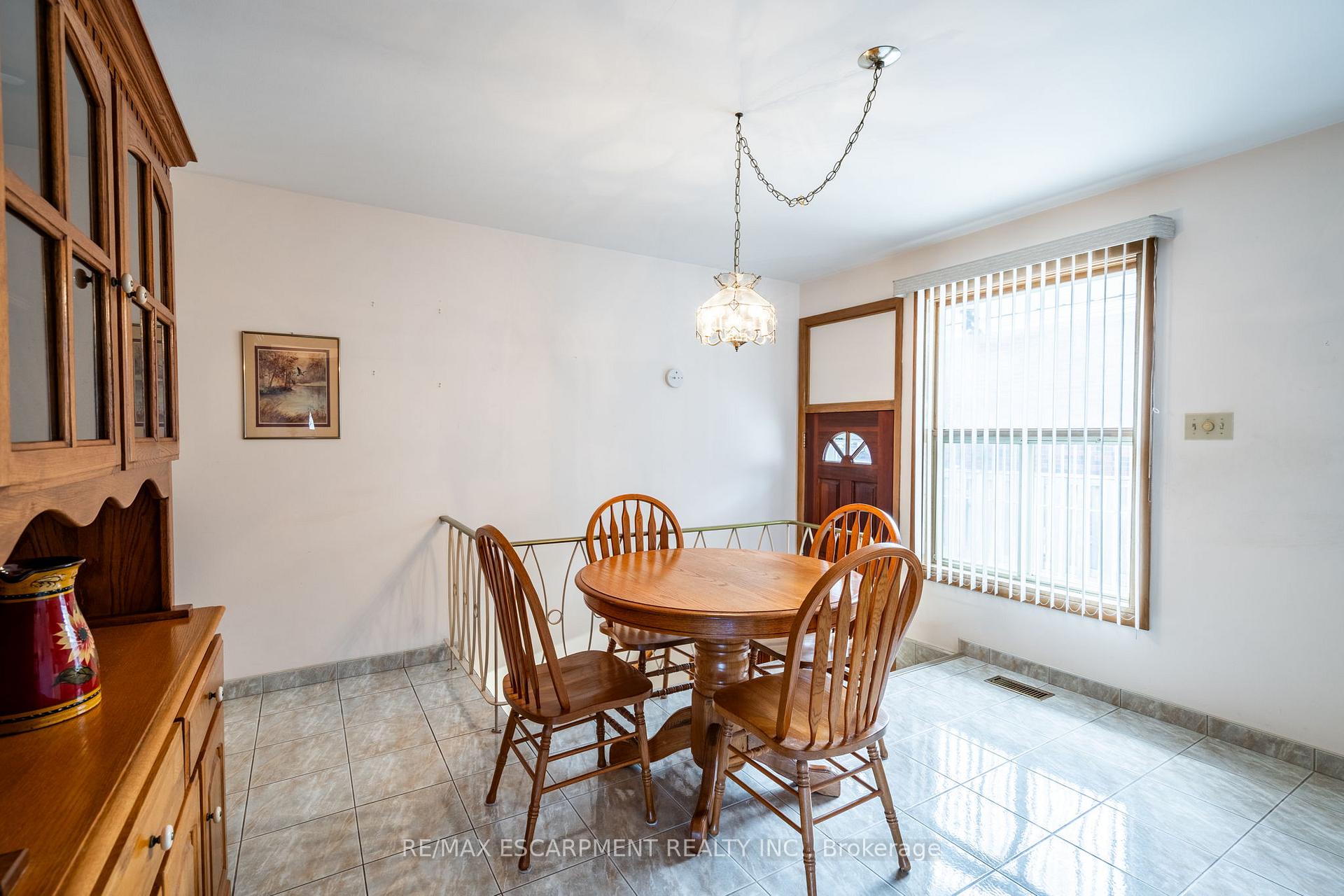 Photo 6 of 106 Owen Place, Hamilton, Greenford — HOMEH