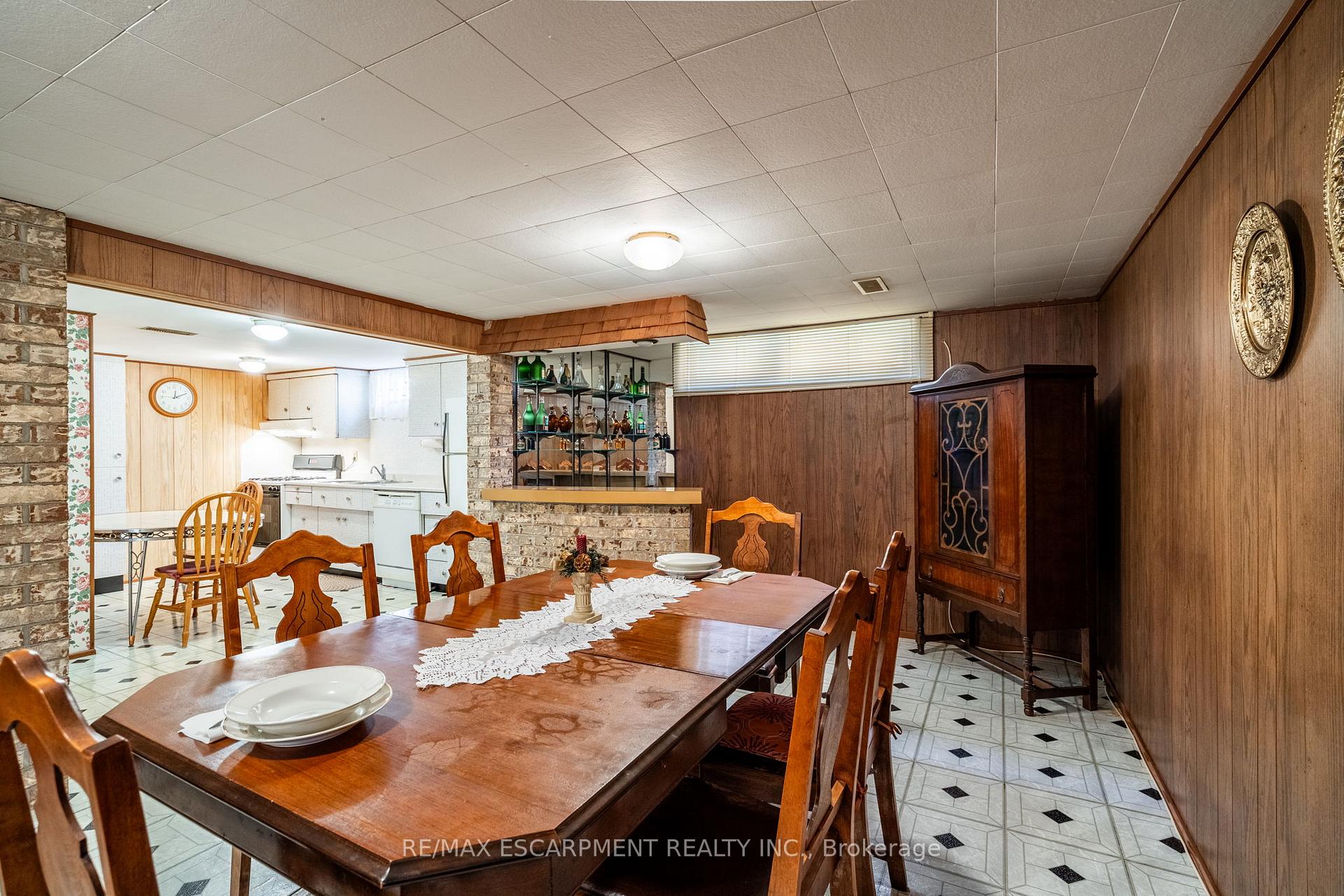 Photo 21 of 106 Owen Place, Hamilton, Greenford — HOMEH