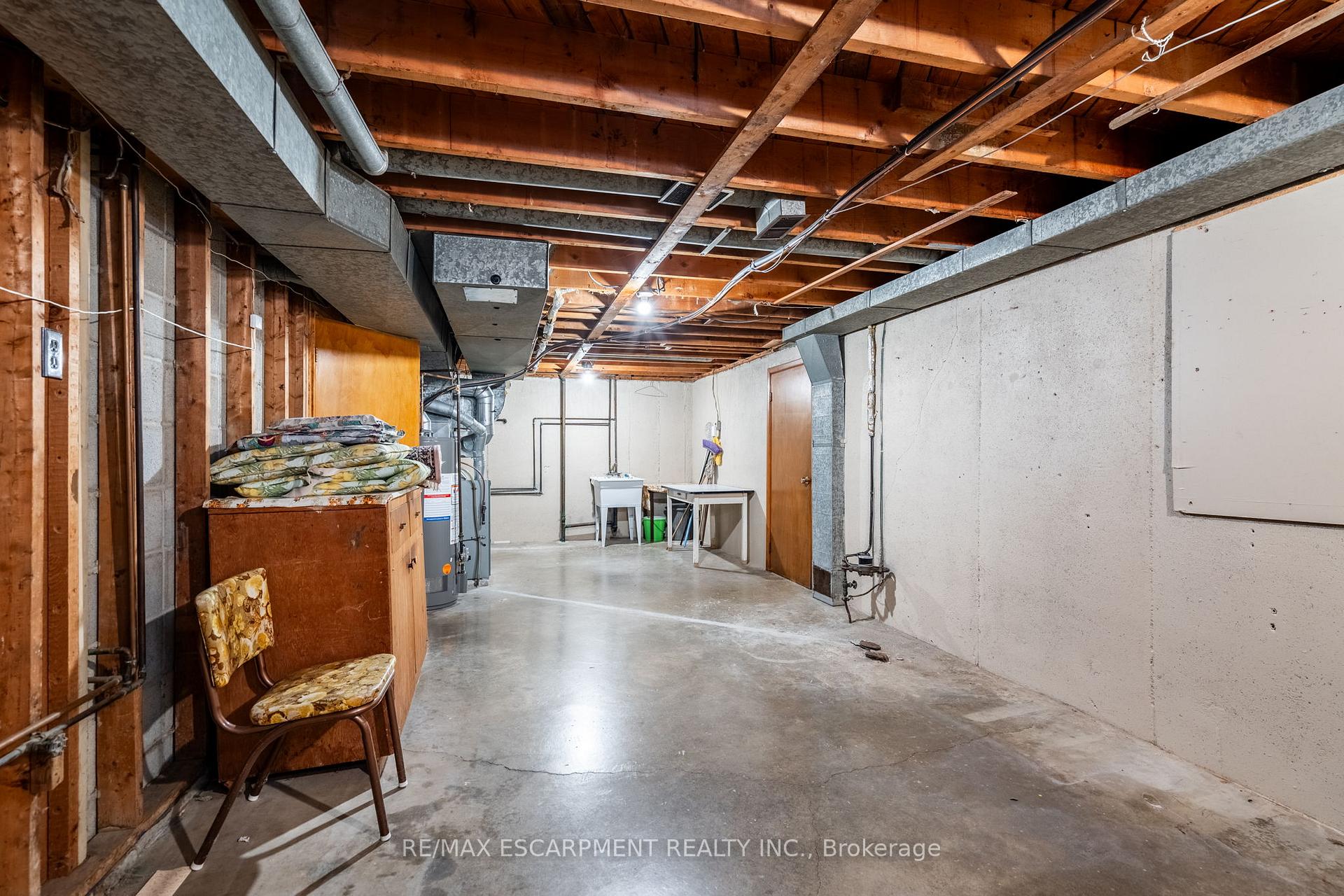 Photo 28 of 106 Owen Place, Hamilton, Greenford — HOMEH