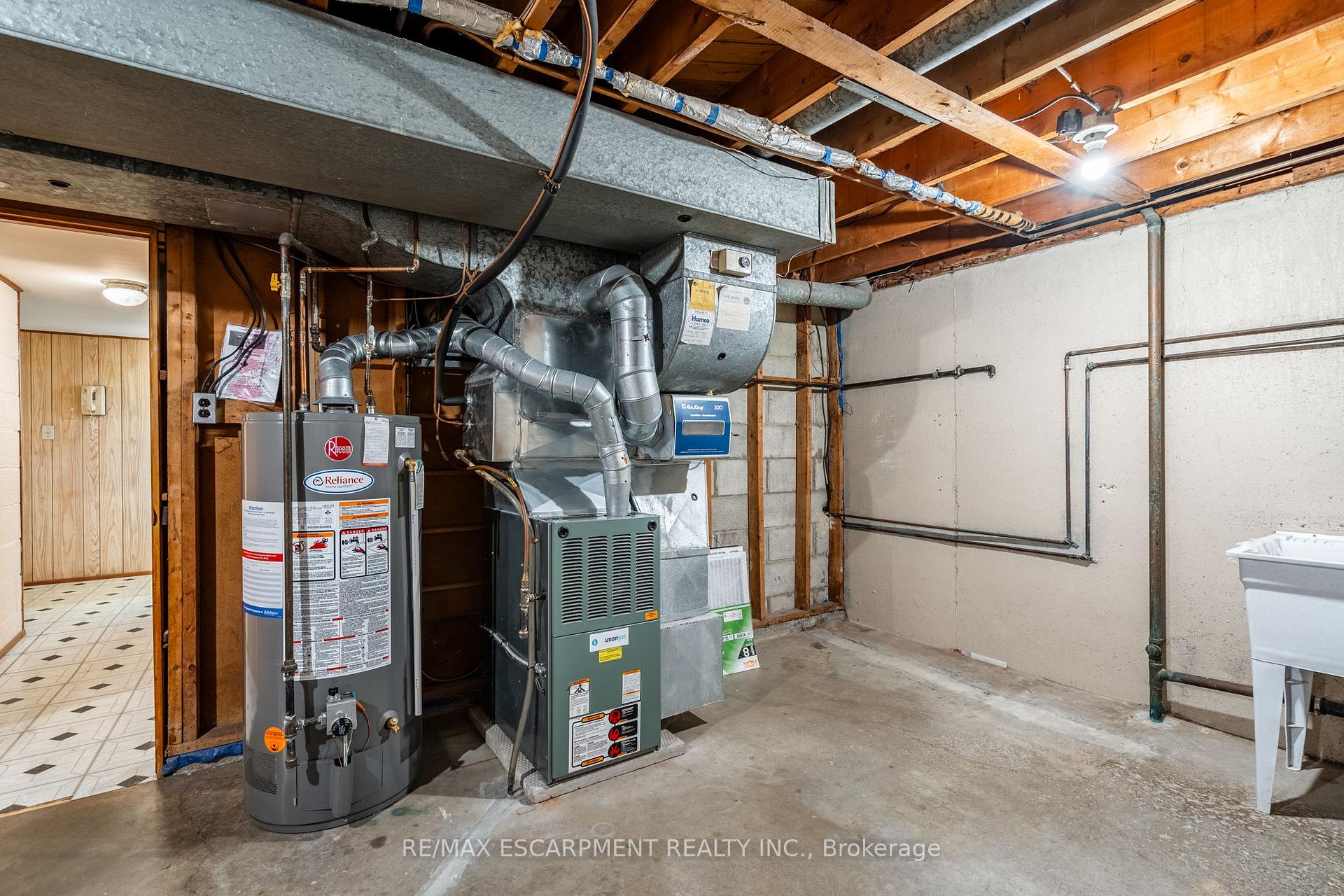 Photo 40 of 106 Owen Place, Hamilton, Greenford — HOMEH