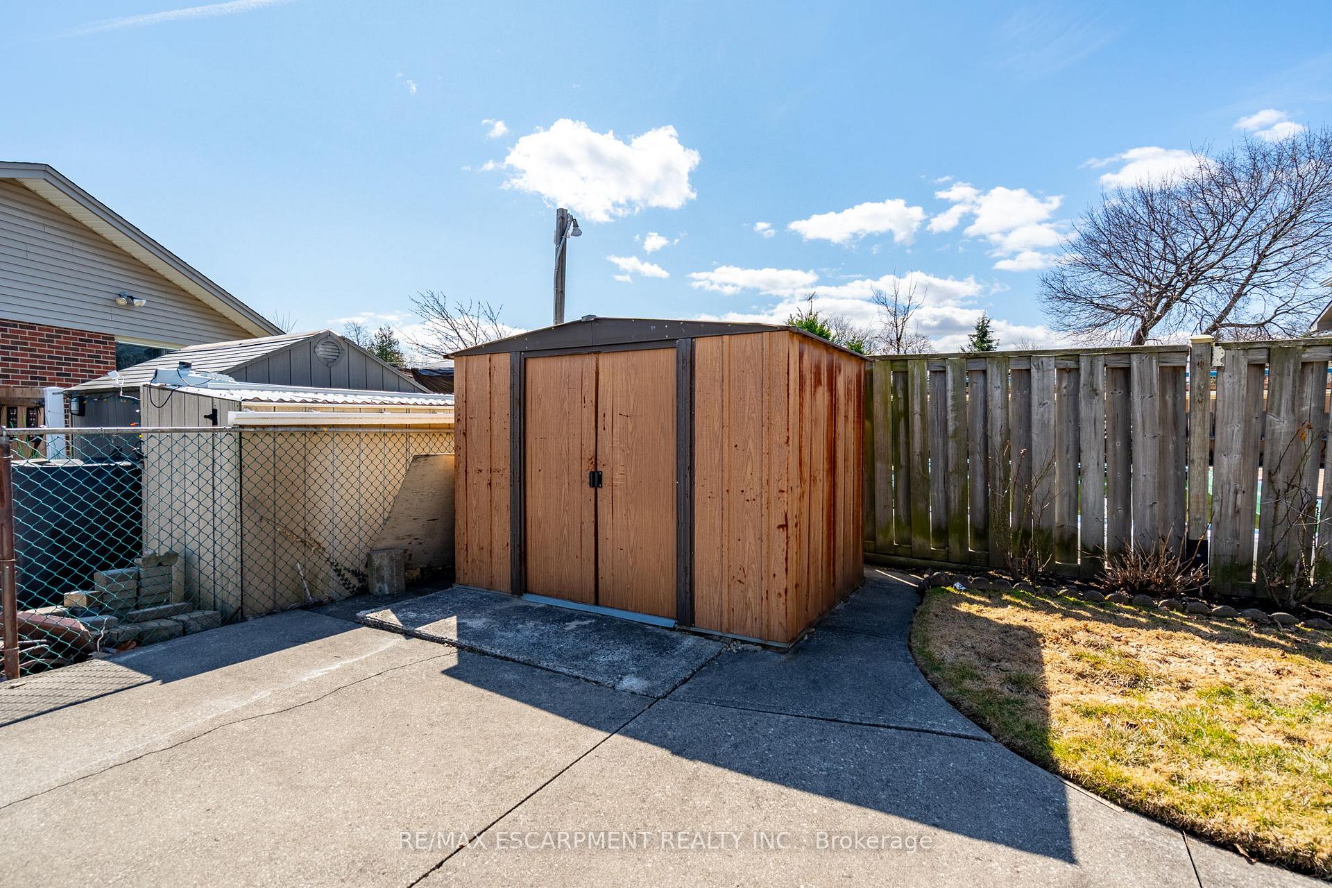 Photo 44 of 106 Owen Place, Hamilton, Greenford — HOMEH