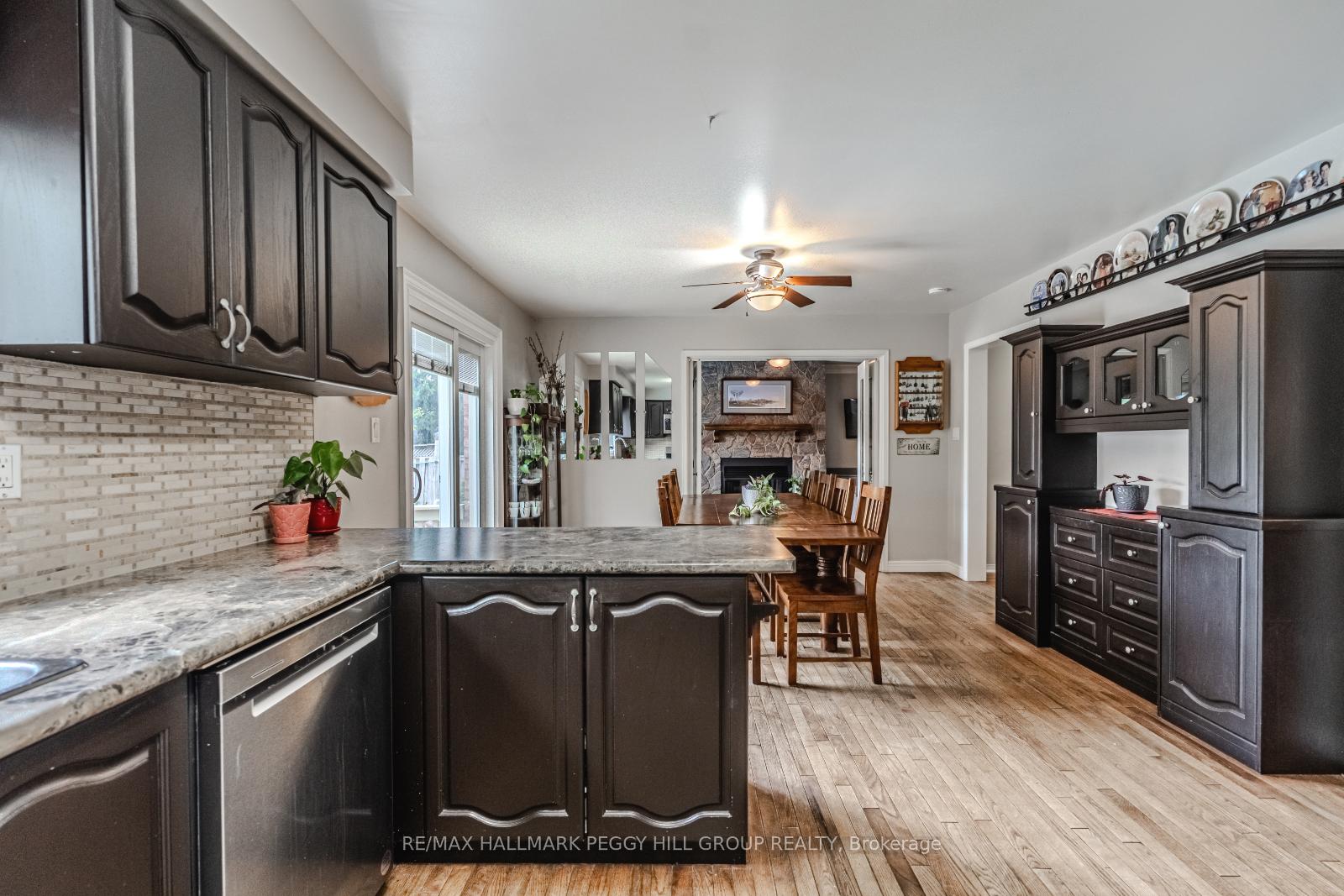 Photo 6 of 8 River Ridge Road, Barrie, Bayshore — HOMEH