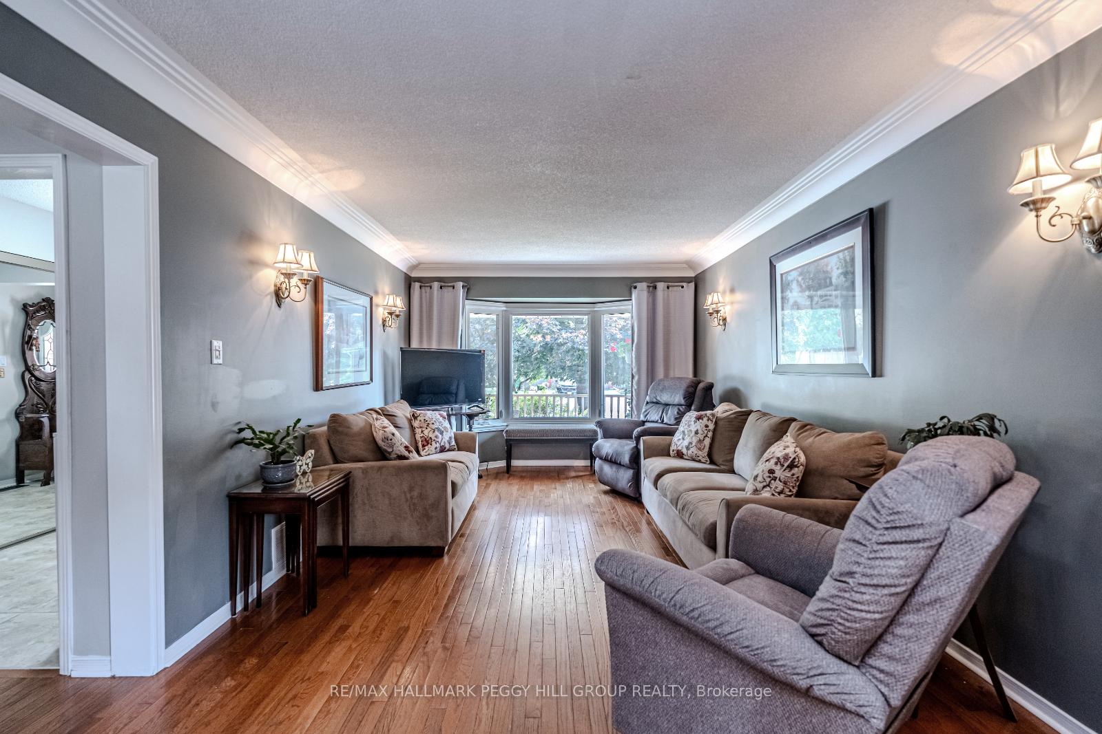 Photo 8 of 8 River Ridge Road, Barrie, Bayshore — HOMEH