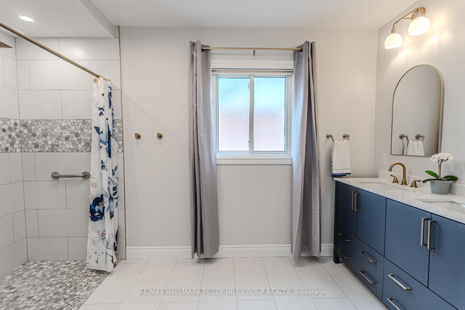 Photo 14 of 8 River Ridge Road, Barrie, Bayshore — HOMEH