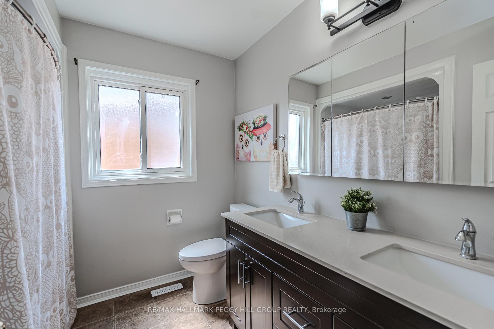 Photo 21 of 8 River Ridge Road, Barrie, Bayshore — HOMEH