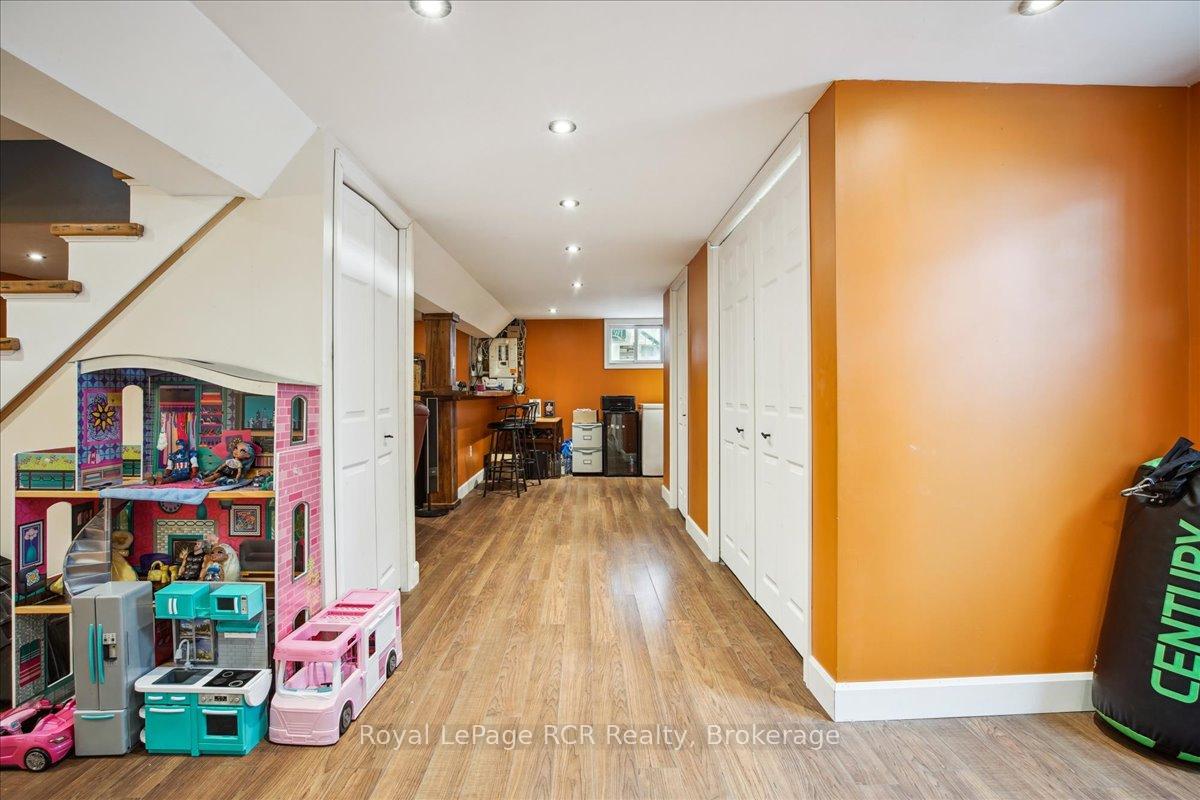 Photo 18 of 154 Loucks Lane, Chatsworth — HOMEH