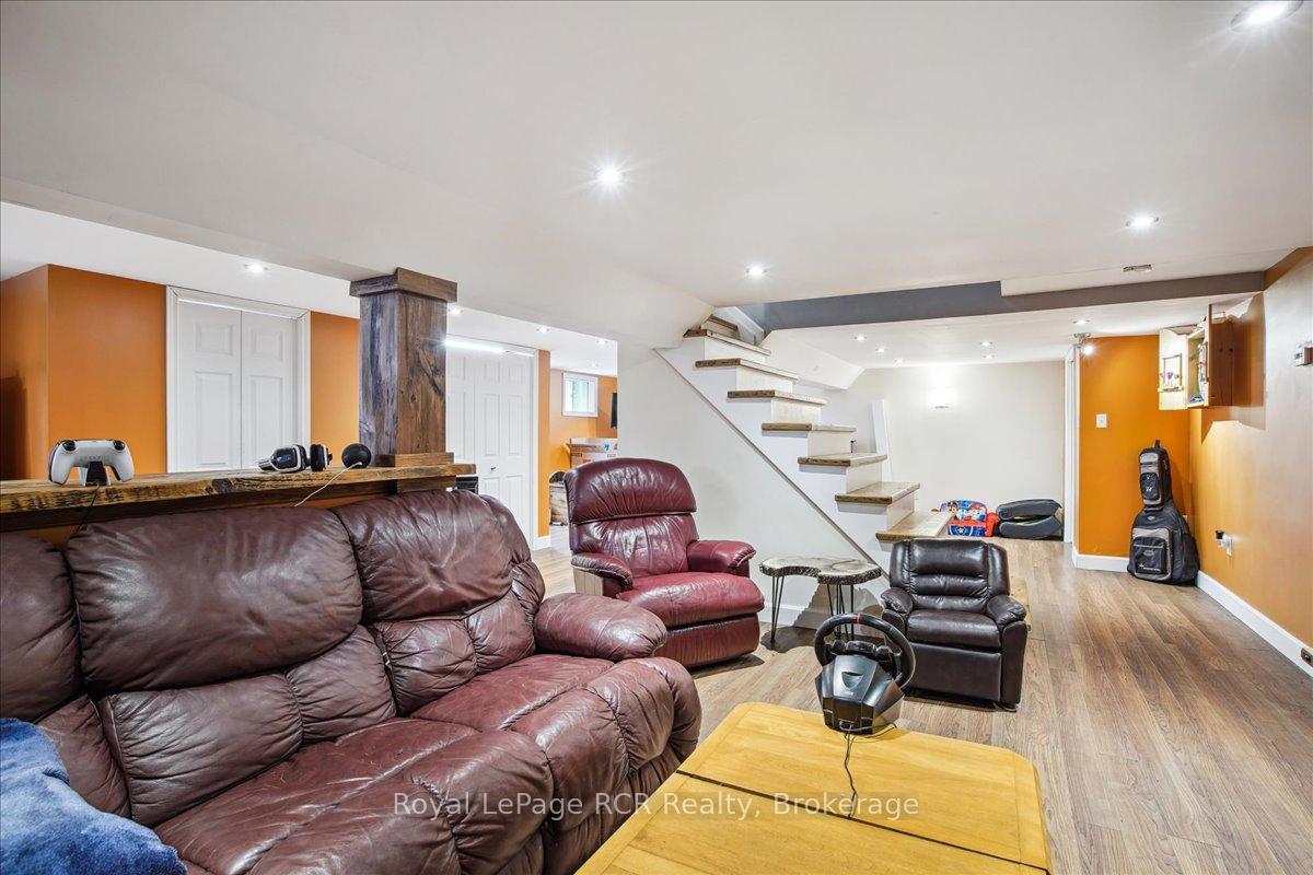 Photo 38 of 154 Loucks Lane, Chatsworth — HOMEH