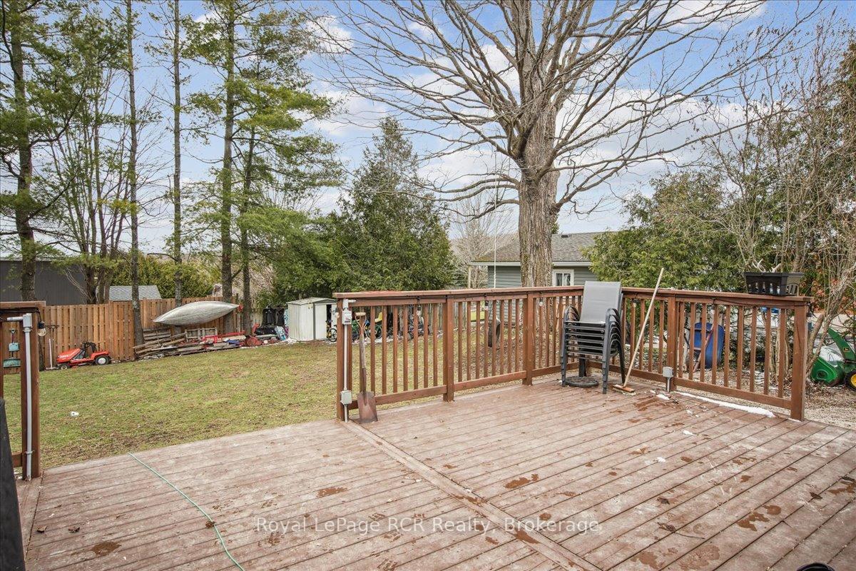 Photo 30 of 154 Loucks Lane, Chatsworth — HOMEH