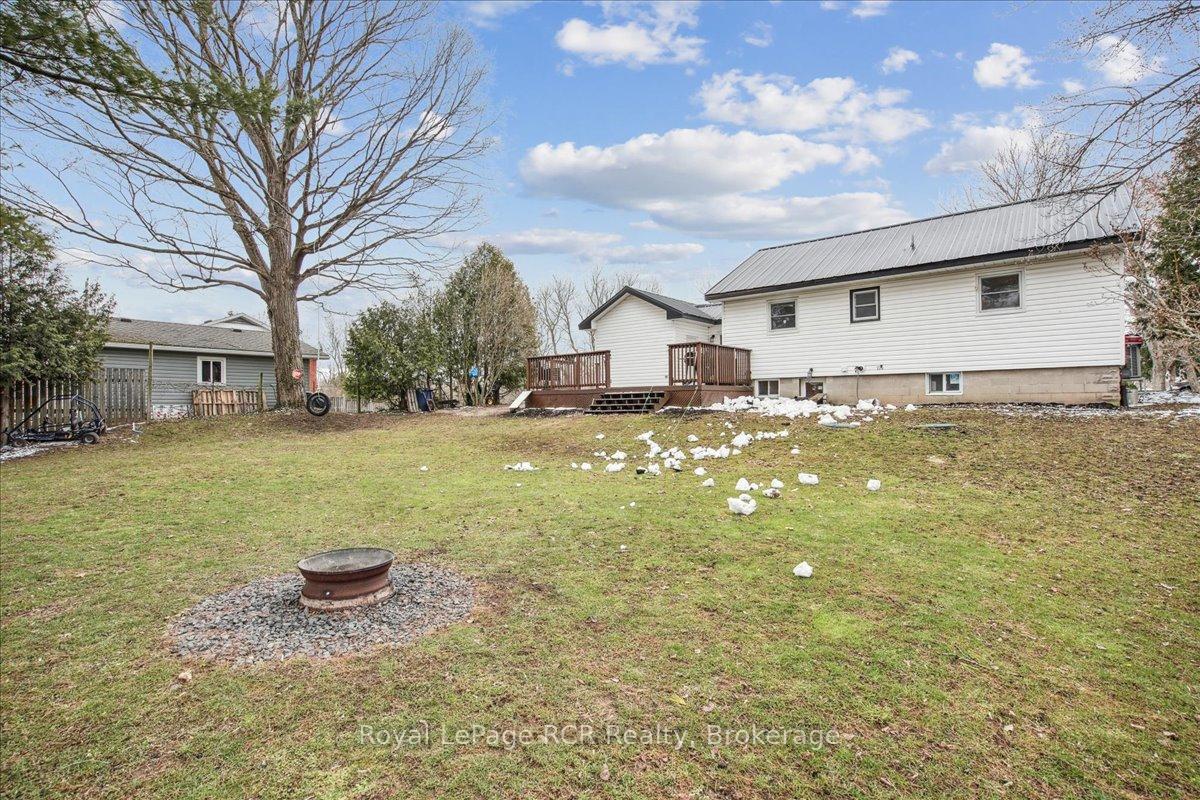 Photo 29 of 154 Loucks Lane, Chatsworth — HOMEH