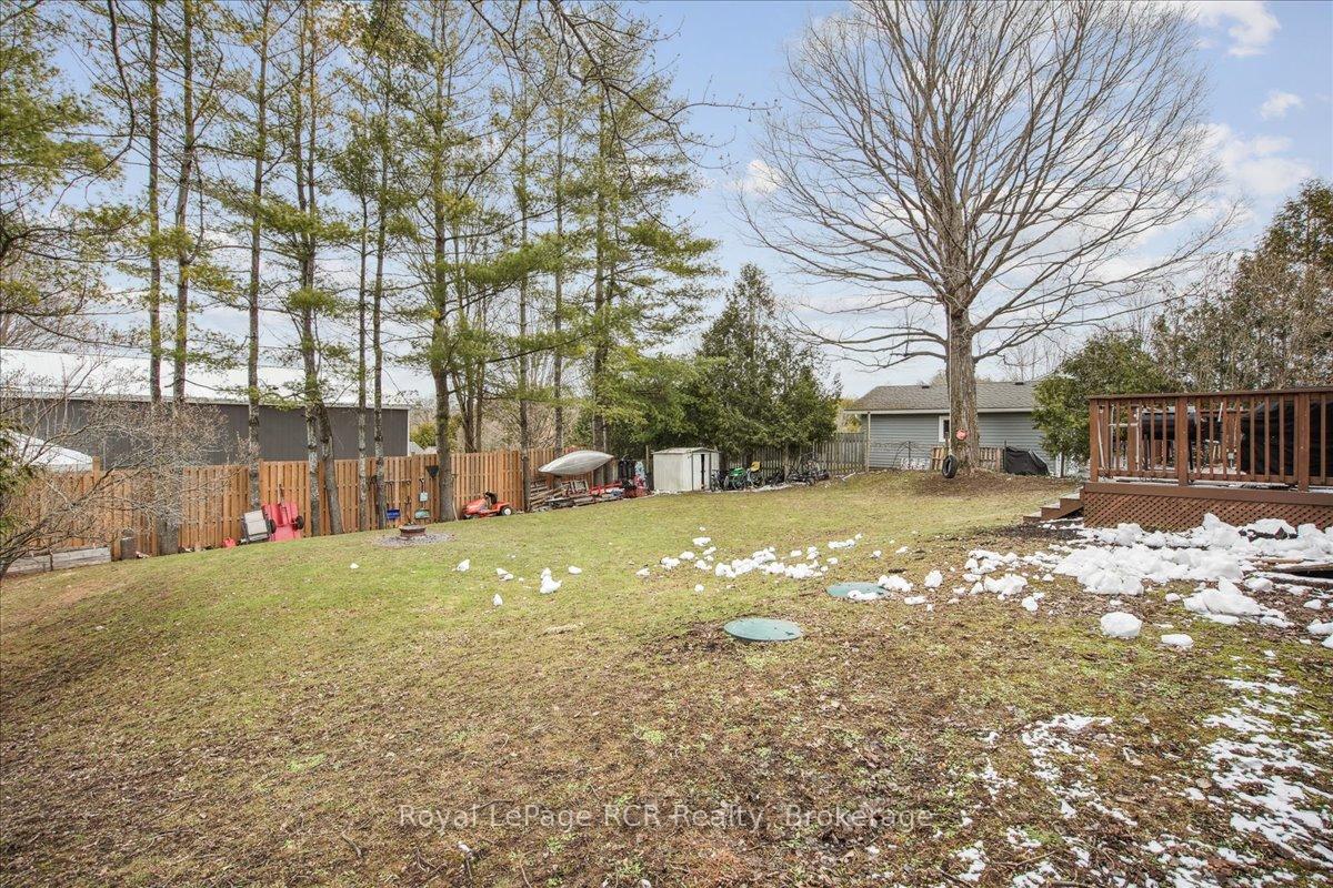 Photo 37 of 154 Loucks Lane, Chatsworth — HOMEH