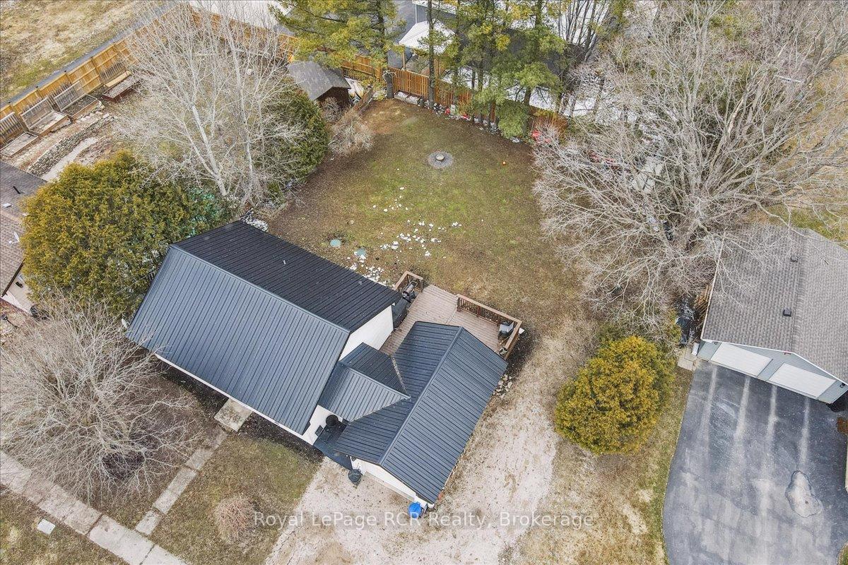 Photo 33 of 154 Loucks Lane, Chatsworth — HOMEH