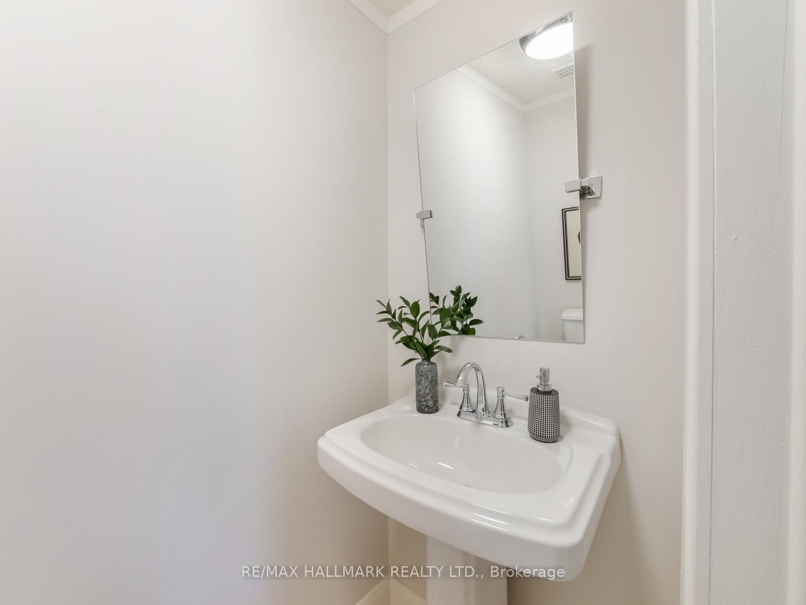 Photo 31 of 154 Hammersmith Avenue, Toronto, The Beaches — HOMEH