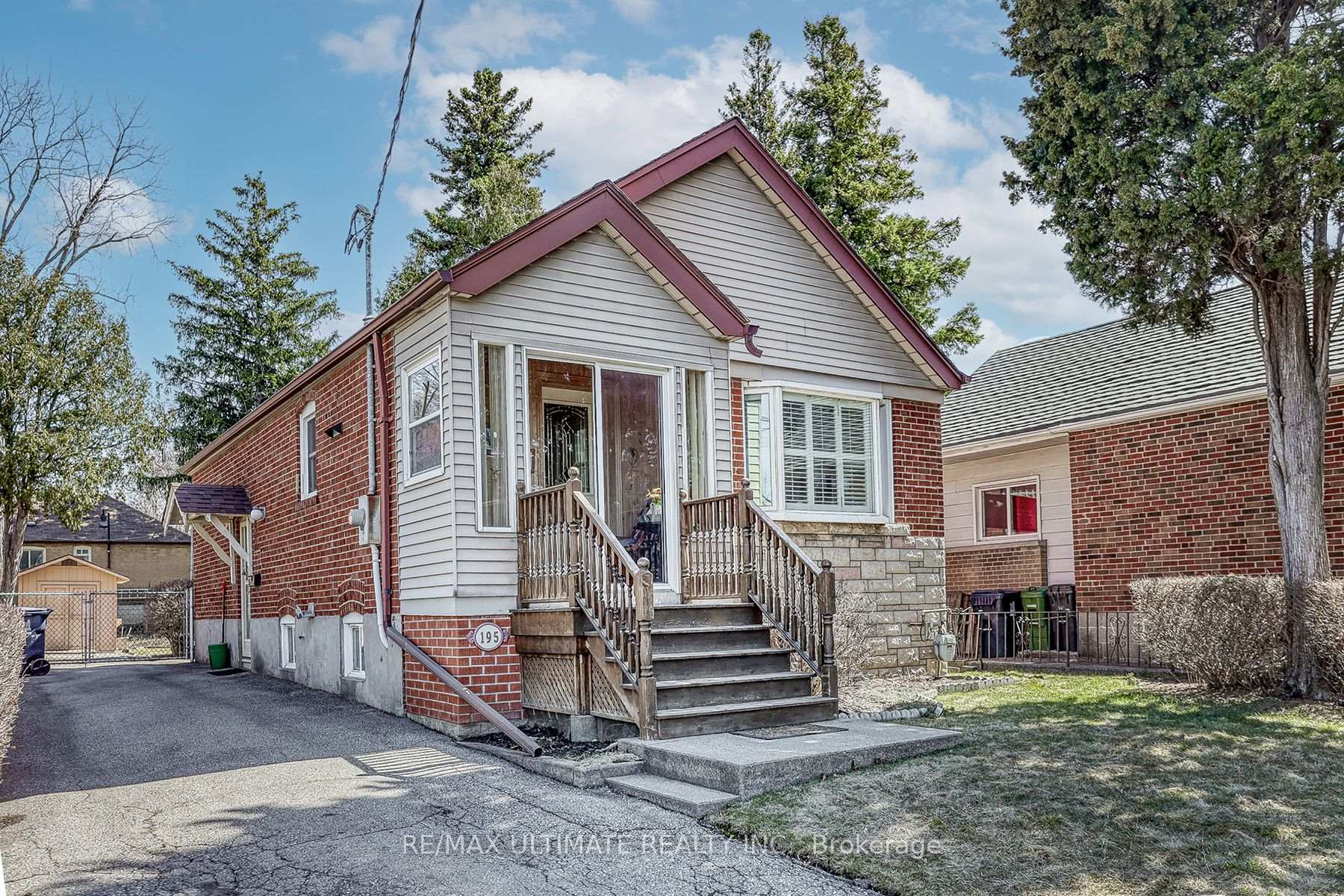 Photo 1 of 195 Westview Boulevard, Toronto, O'Connor-Parkview — HOMEH