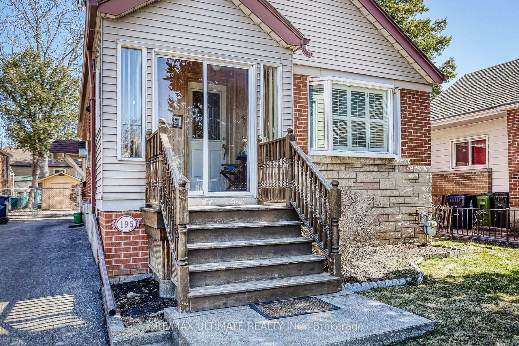 Photo 11 of 195 Westview Boulevard, Toronto, O'Connor-Parkview — HOMEH
