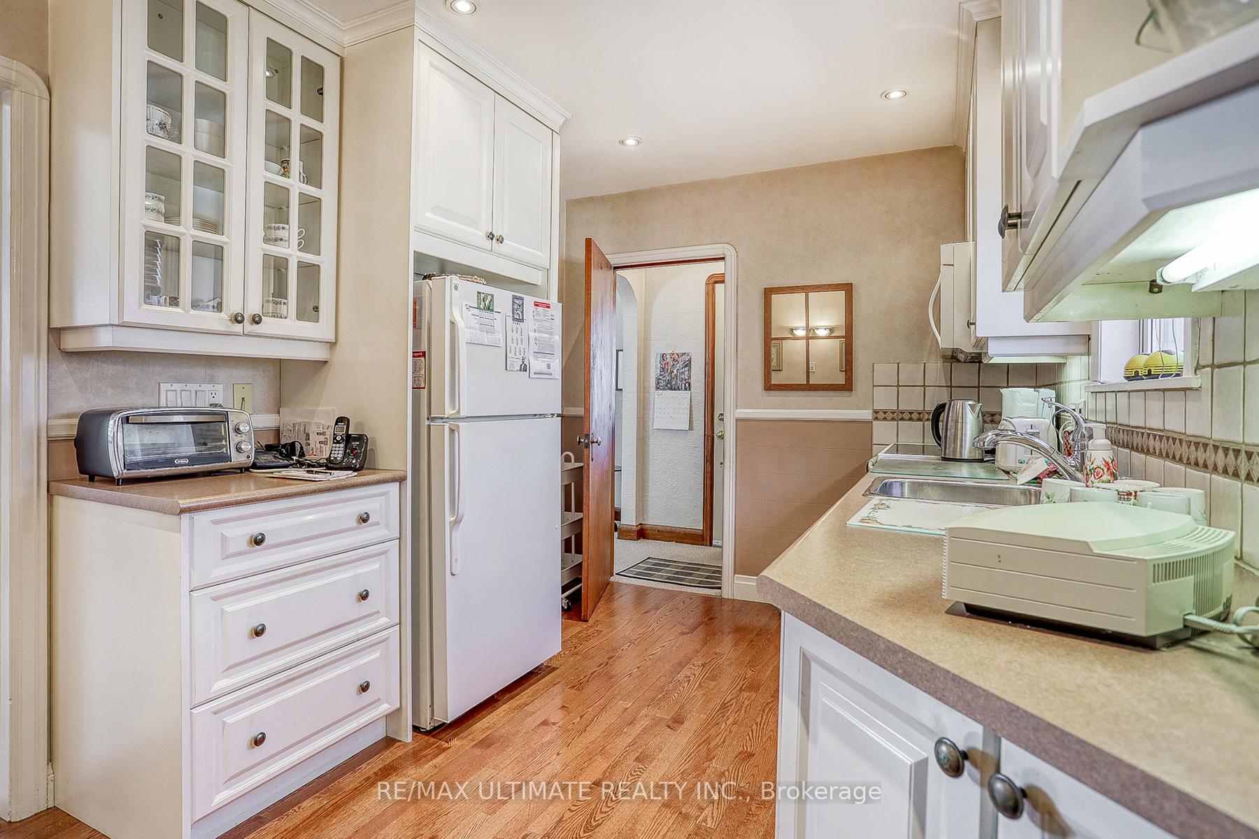 Photo 5 of 195 Westview Boulevard, Toronto, O'Connor-Parkview — HOMEH