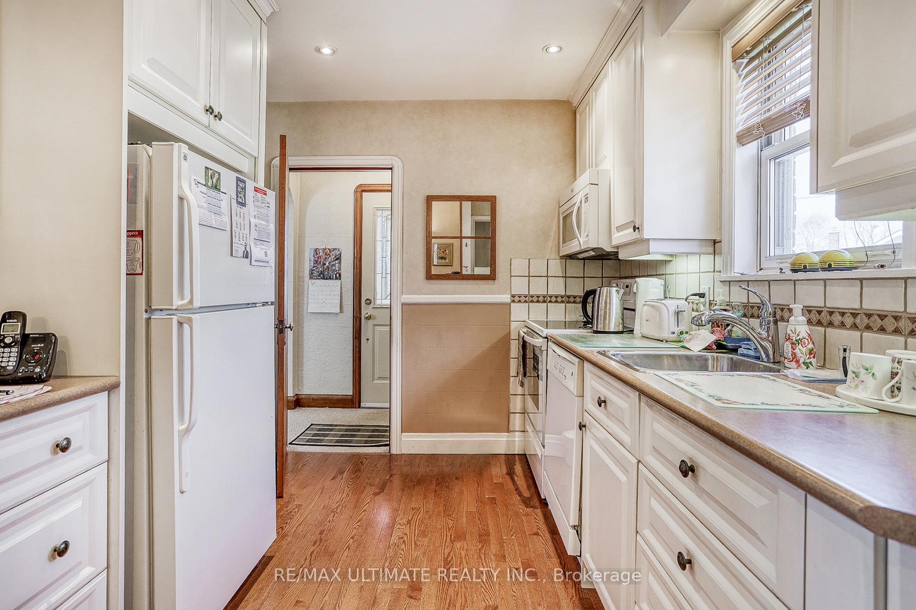 Photo 6 of 195 Westview Boulevard, Toronto, O'Connor-Parkview — HOMEH