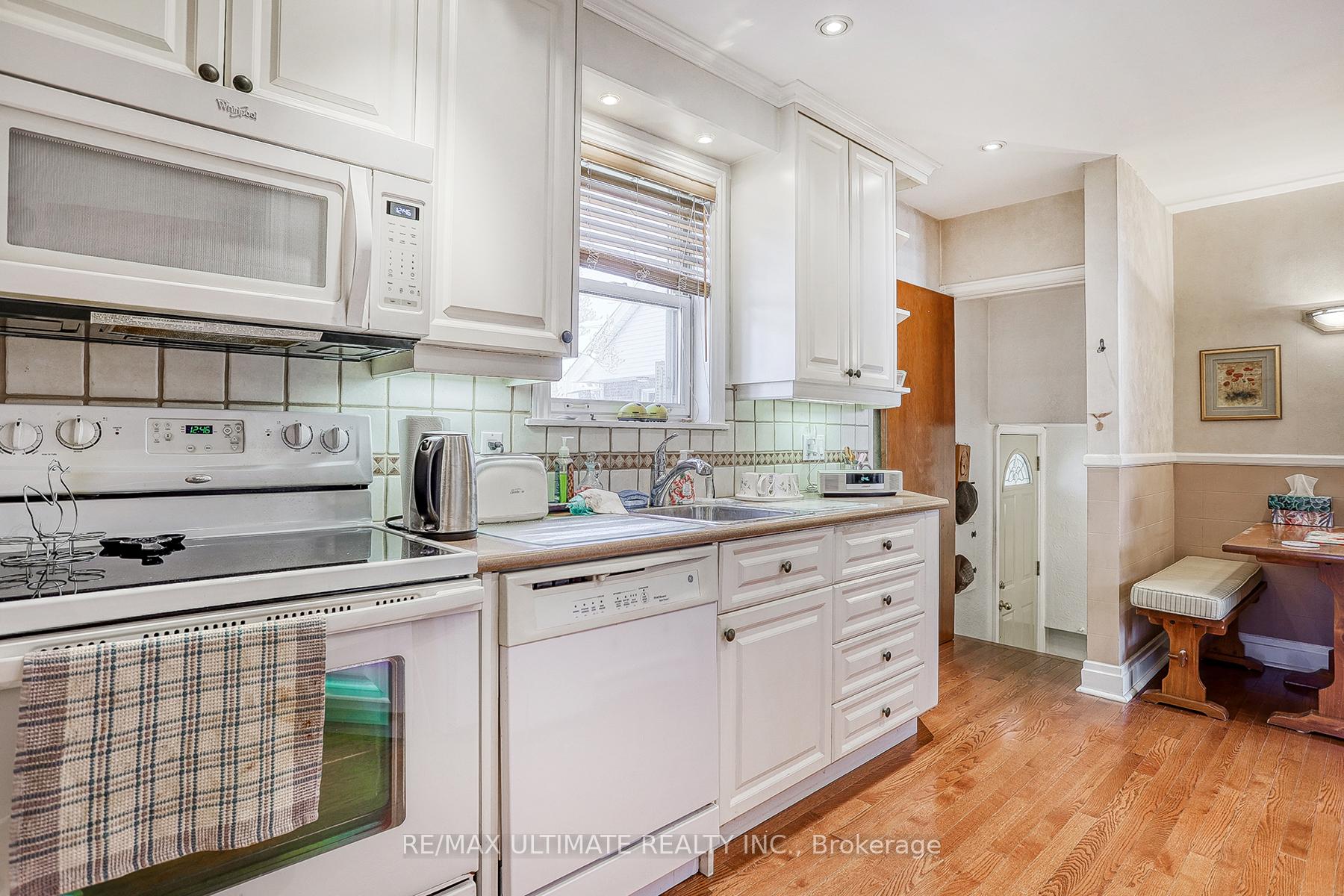 Photo 25 of 195 Westview Boulevard, Toronto, O'Connor-Parkview — HOMEH