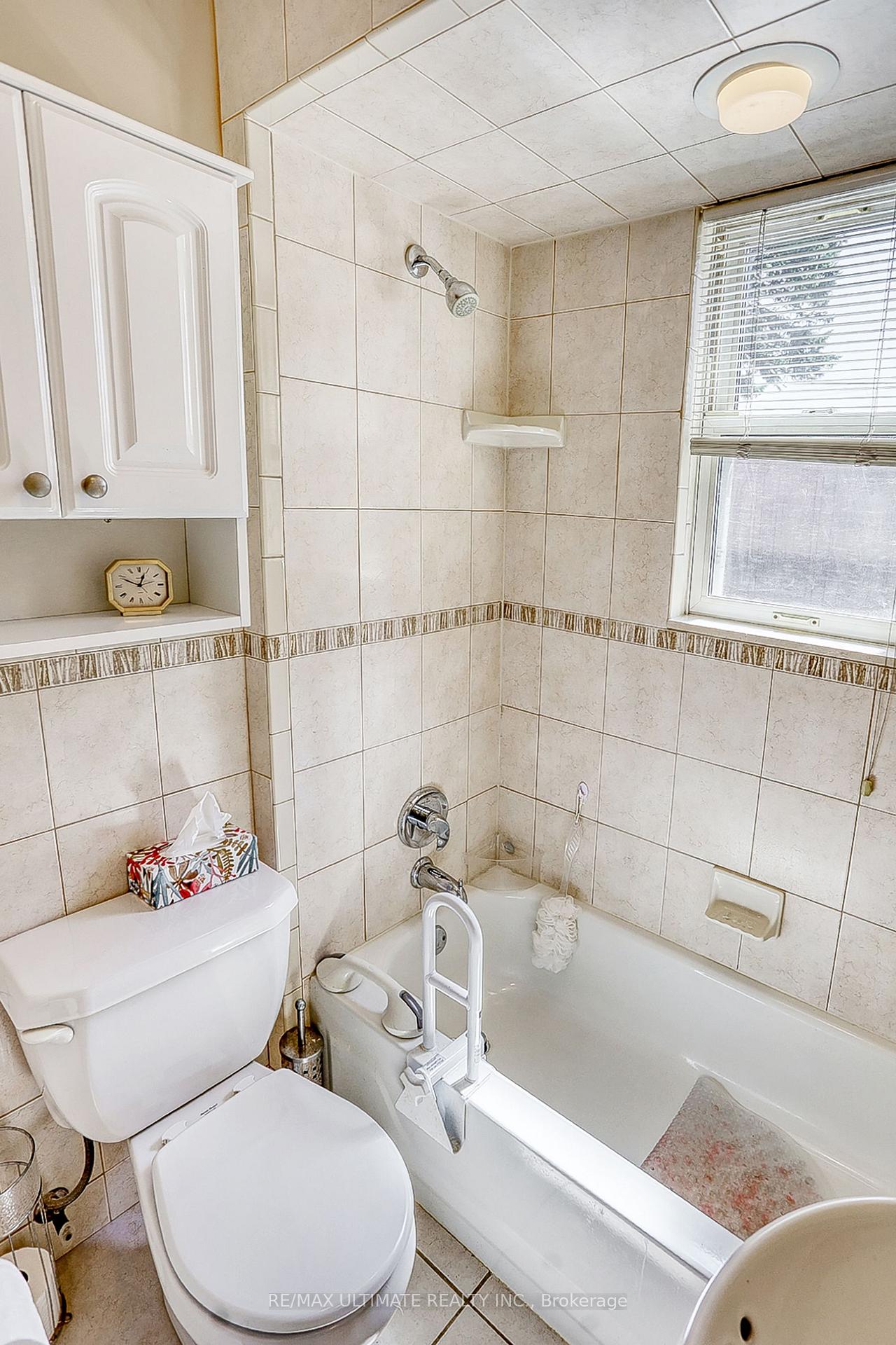 Photo 36 of 195 Westview Boulevard, Toronto, O'Connor-Parkview — HOMEH