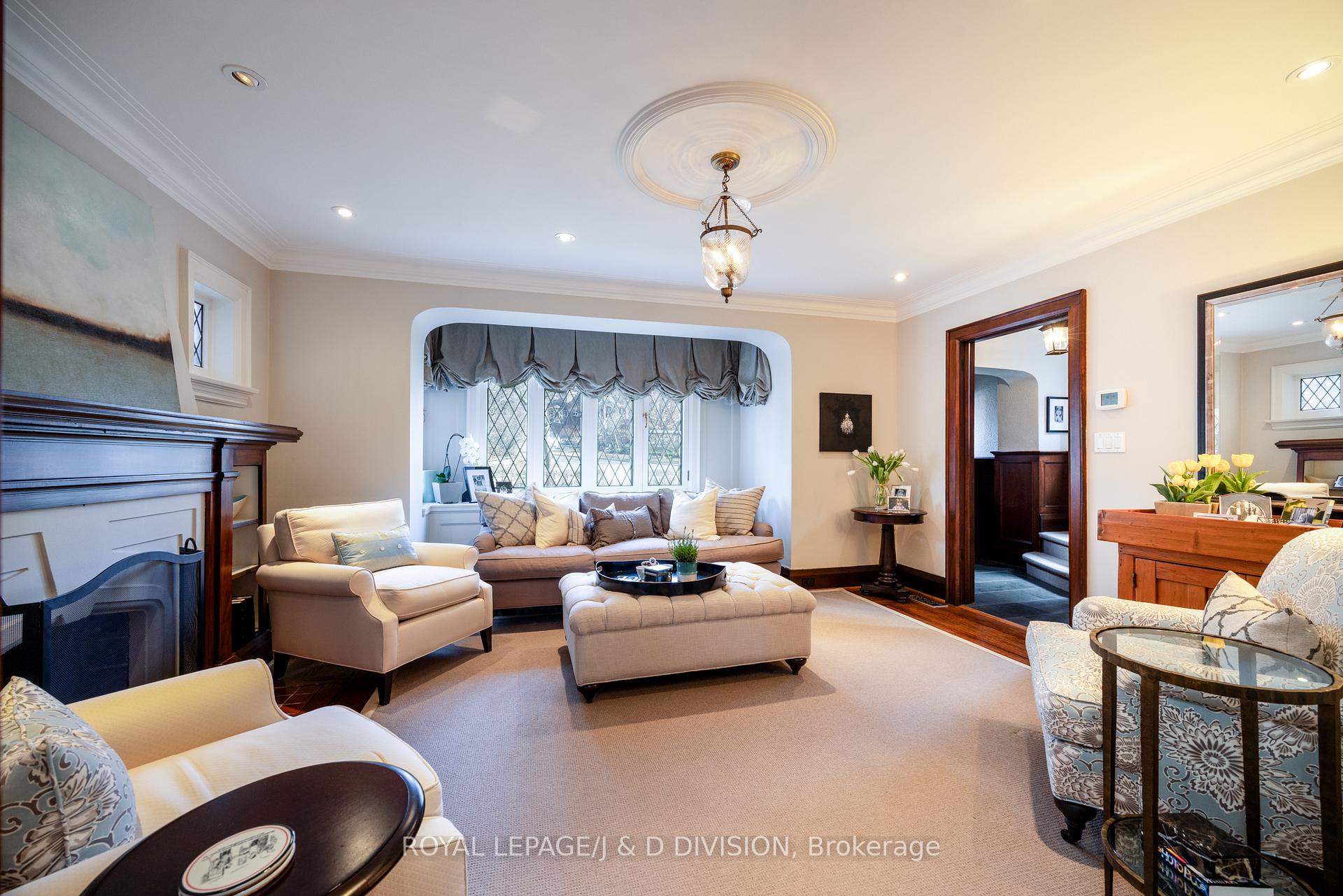 Photo 4 of 219 Chaplin Crescent, Toronto, Forest Hill South — HOMEH