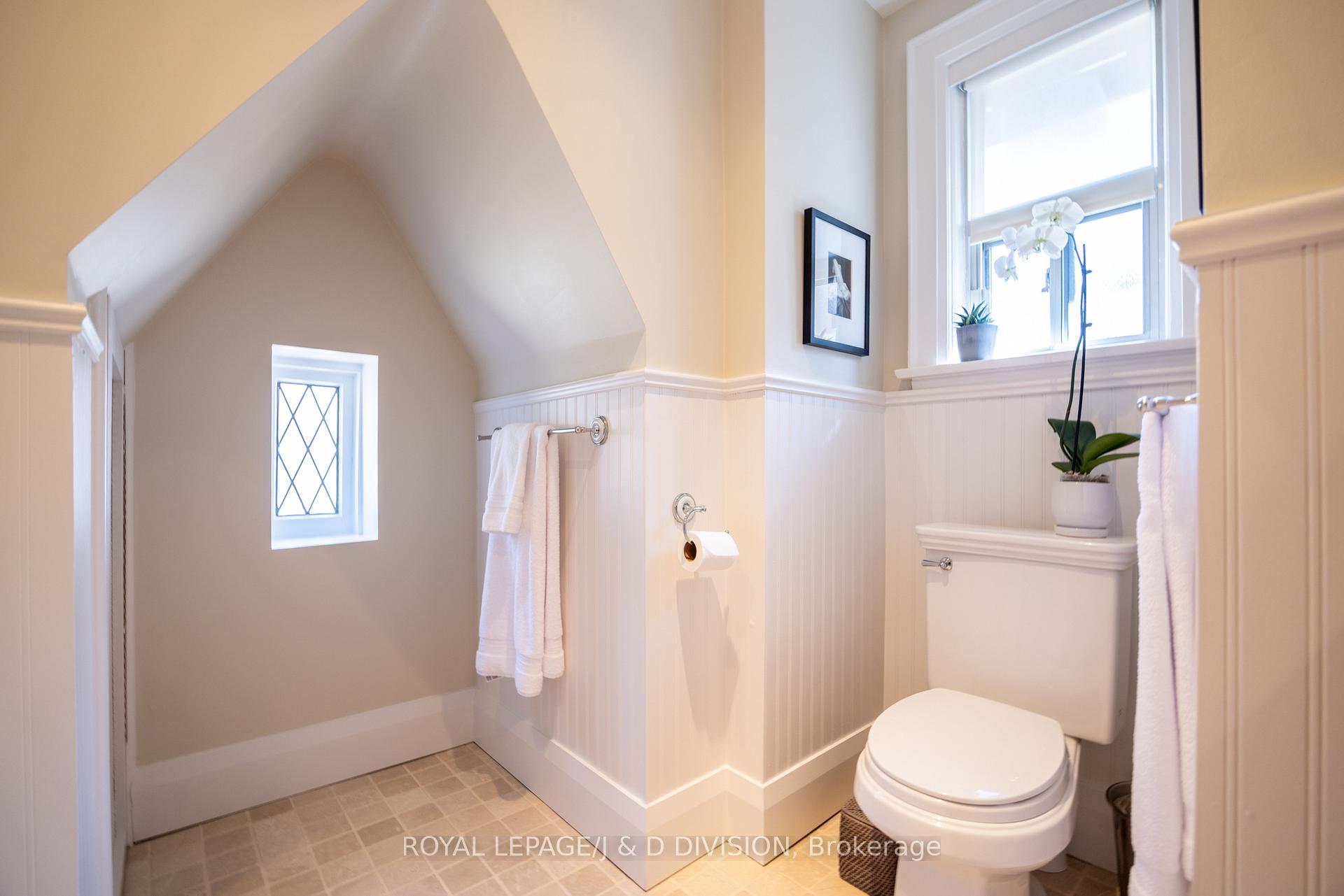 Photo 26 of 219 Chaplin Crescent, Toronto, Forest Hill South — HOMEH
