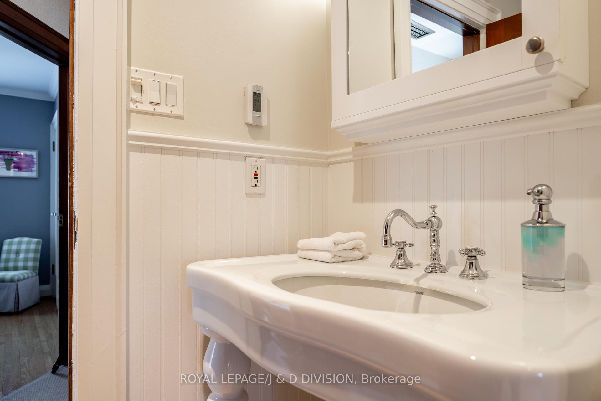 Photo 22 of 219 Chaplin Crescent, Toronto, Forest Hill South — HOMEH