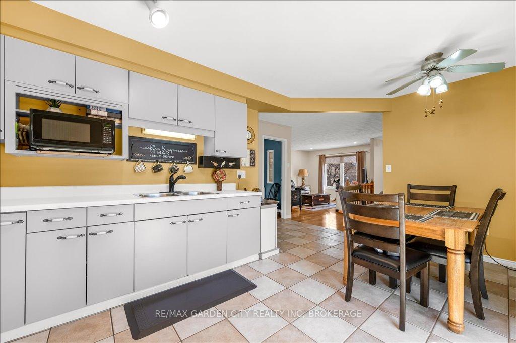 Photo 6 of 20 Ravine Road, St. Catharines, Oakdale — HOMEH
