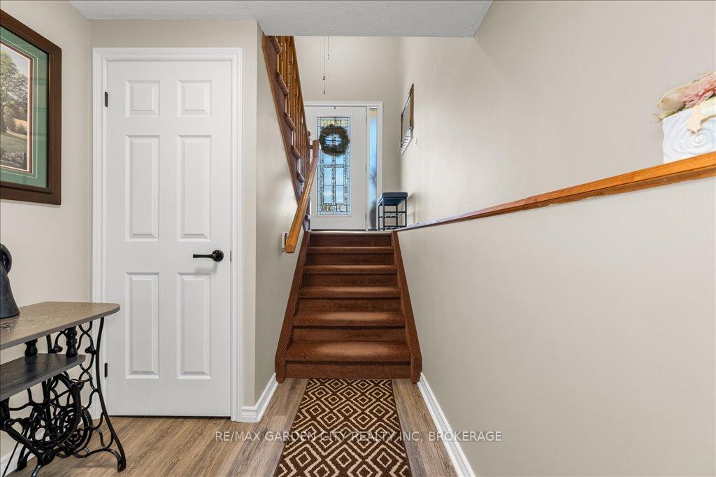 Photo 20 of 20 Ravine Road, St. Catharines, Oakdale — HOMEH