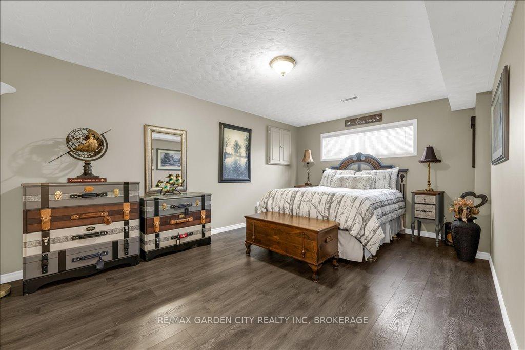 Photo 19 of 20 Ravine Road, St. Catharines, Oakdale — HOMEH