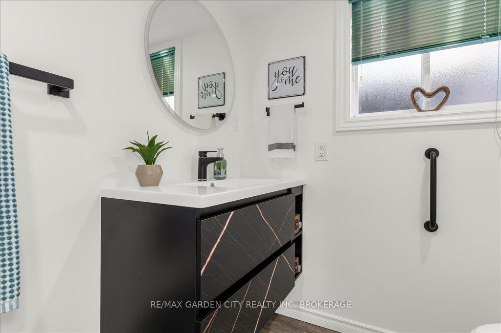 Photo 17 of 20 Ravine Road, St. Catharines, Oakdale — HOMEH