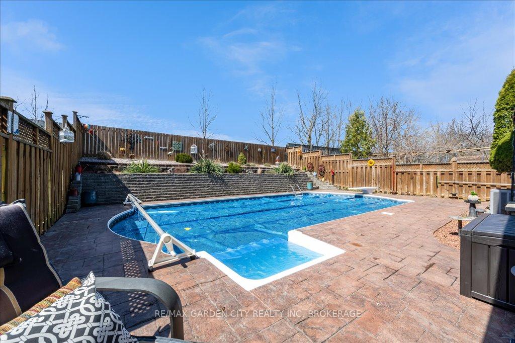 Photo 31 of 20 Ravine Road, St. Catharines, Oakdale — HOMEH