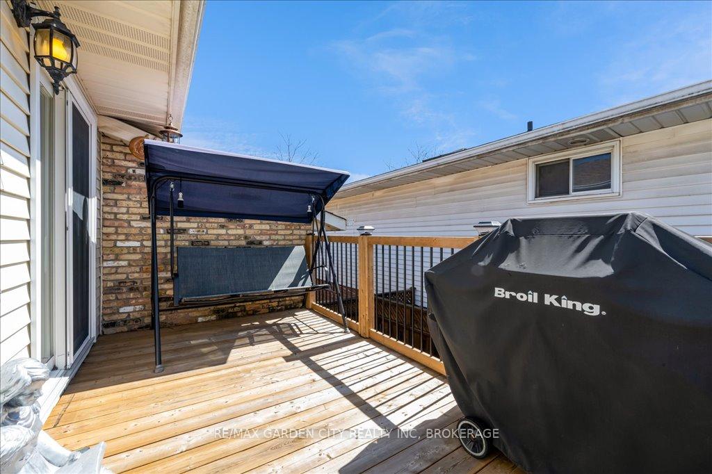 Photo 34 of 20 Ravine Road, St. Catharines, Oakdale — HOMEH