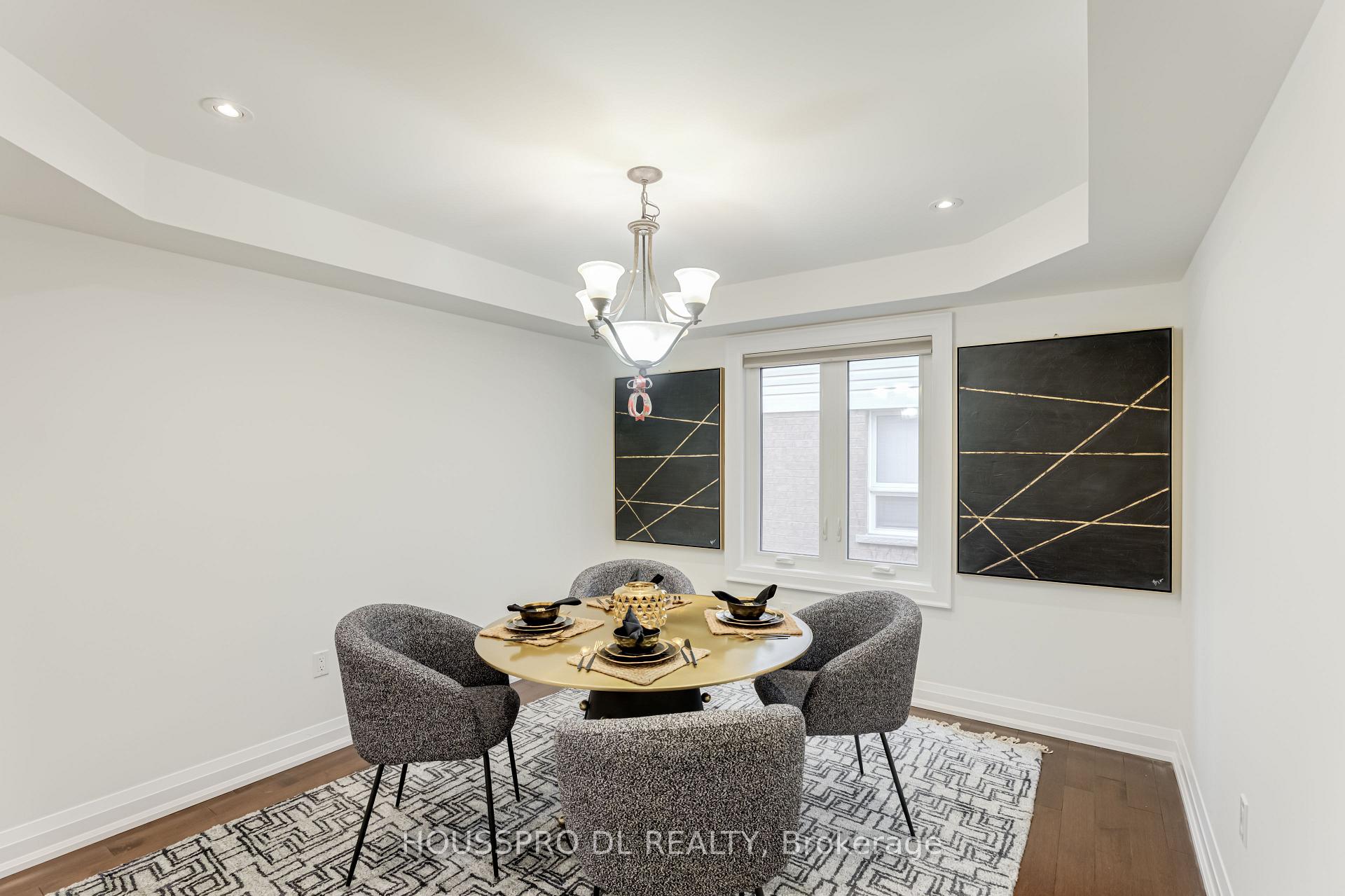 Photo 24 of 11 Baycliffe Drive, Whitby, Williamsburg — HOMEH