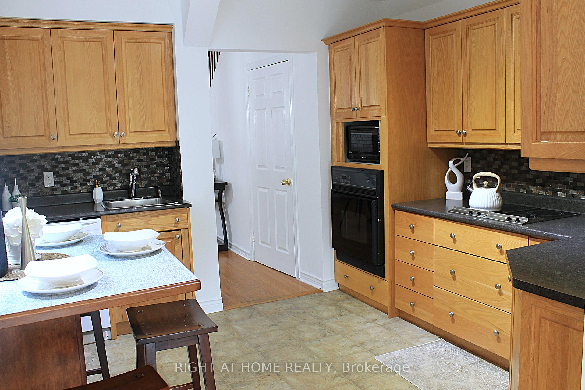 Photo 10 of 119 Ronan Avenue, Toronto, Lawrence Park North — HOMEH