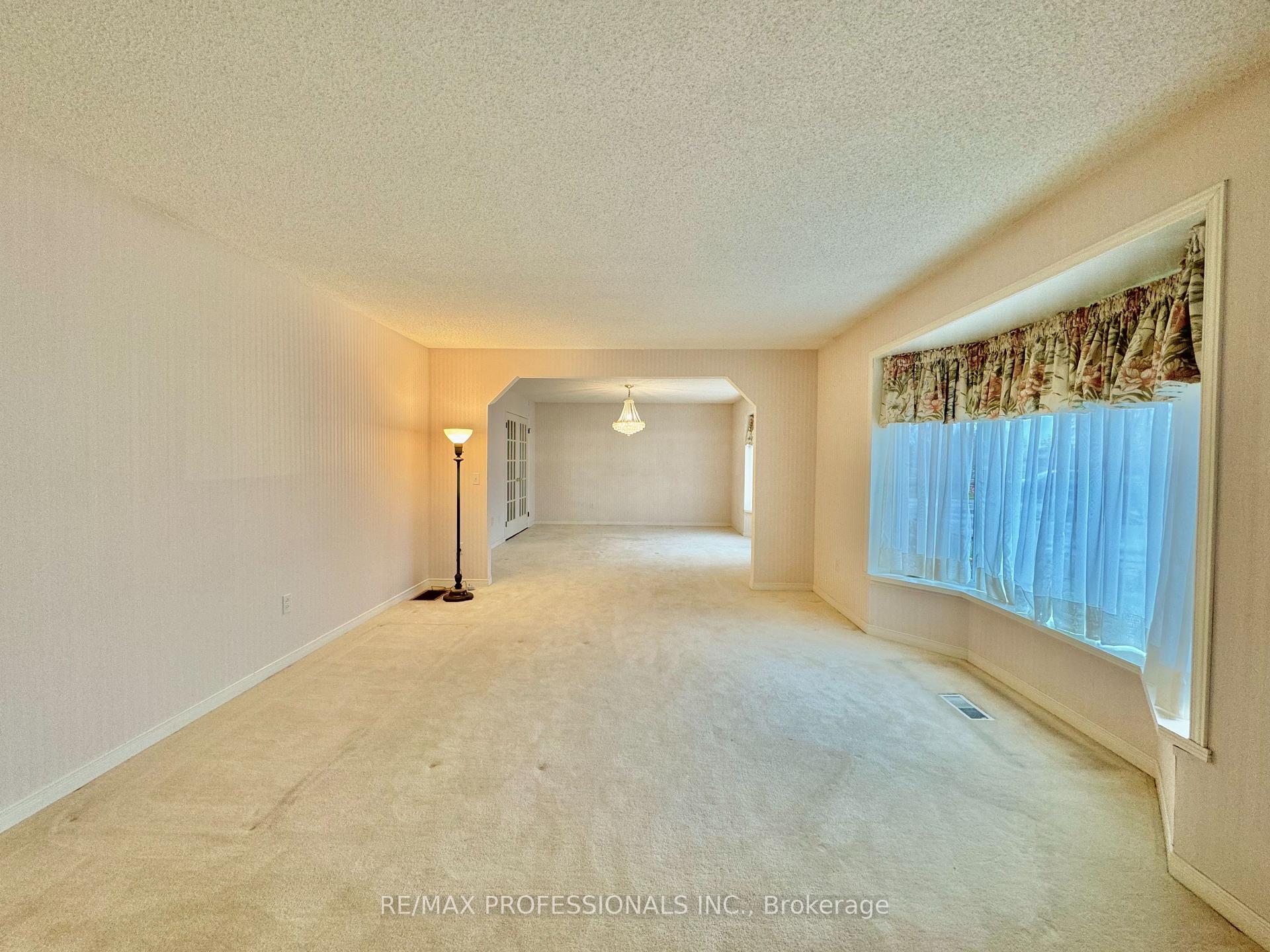 Photo 14 of 12731 Dixie Road, Caledon, Rural Caledon — HOMEH