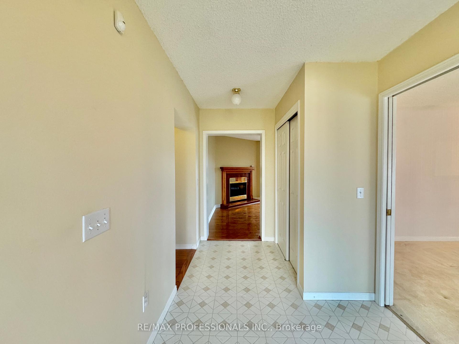 Photo 3 of 12731 Dixie Road, Caledon, Rural Caledon — HOMEH