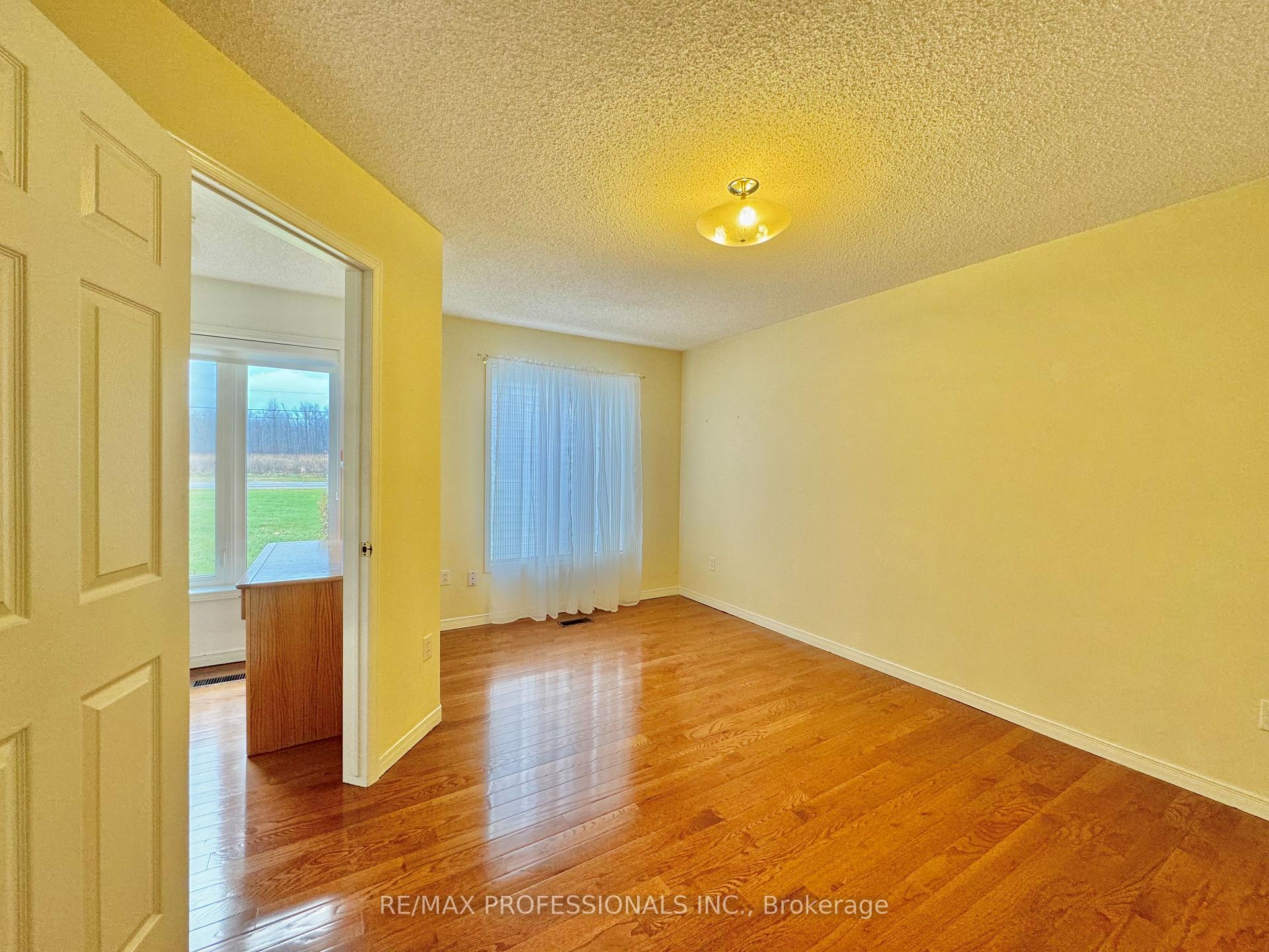 Photo 9 of 12731 Dixie Road, Caledon, Rural Caledon — HOMEH