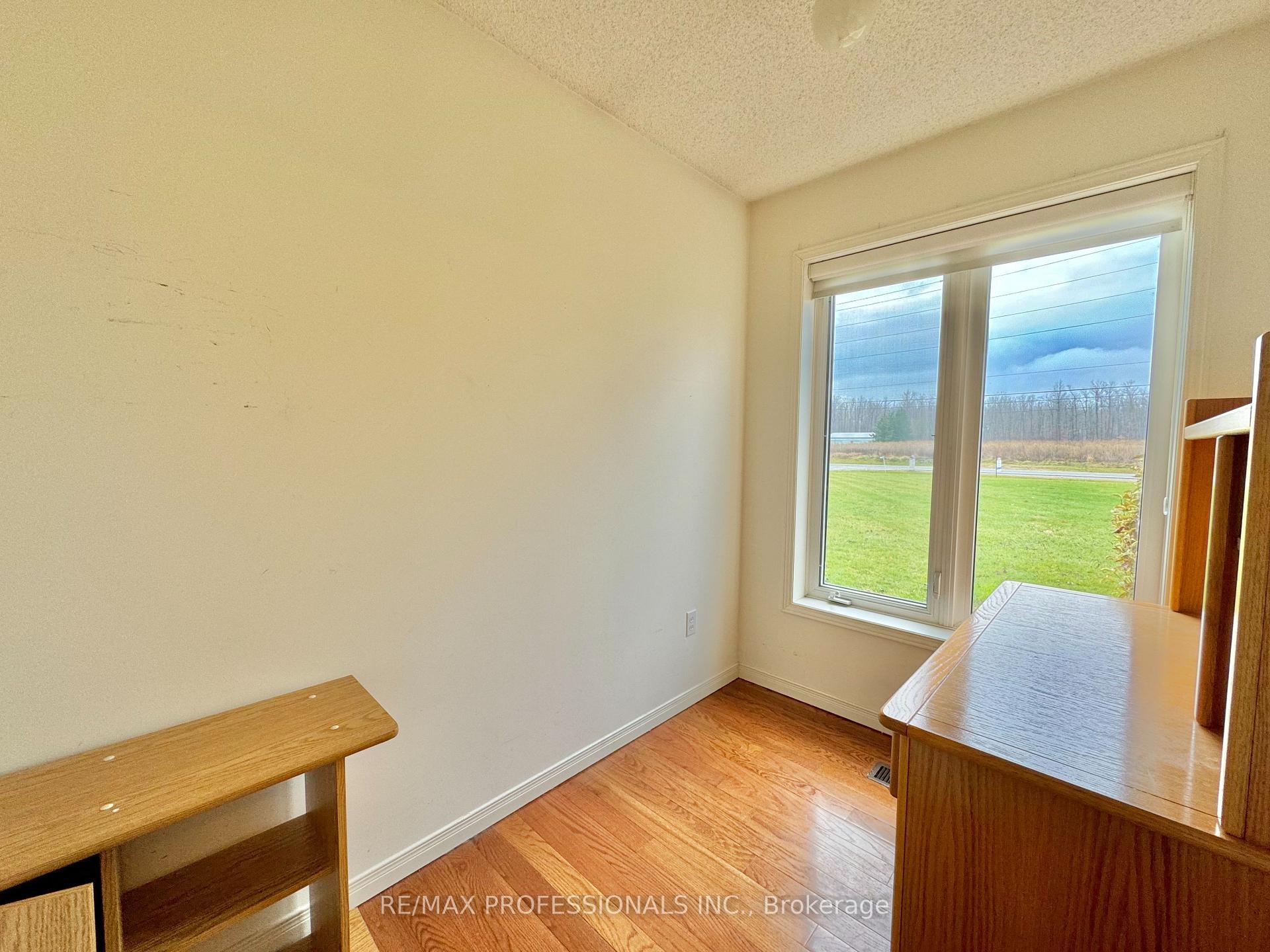 Photo 7 of 12731 Dixie Road, Caledon, Rural Caledon — HOMEH