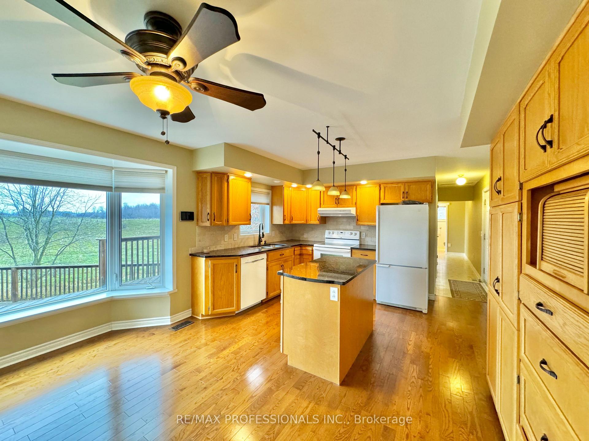 Photo 11 of 12731 Dixie Road, Caledon, Rural Caledon — HOMEH