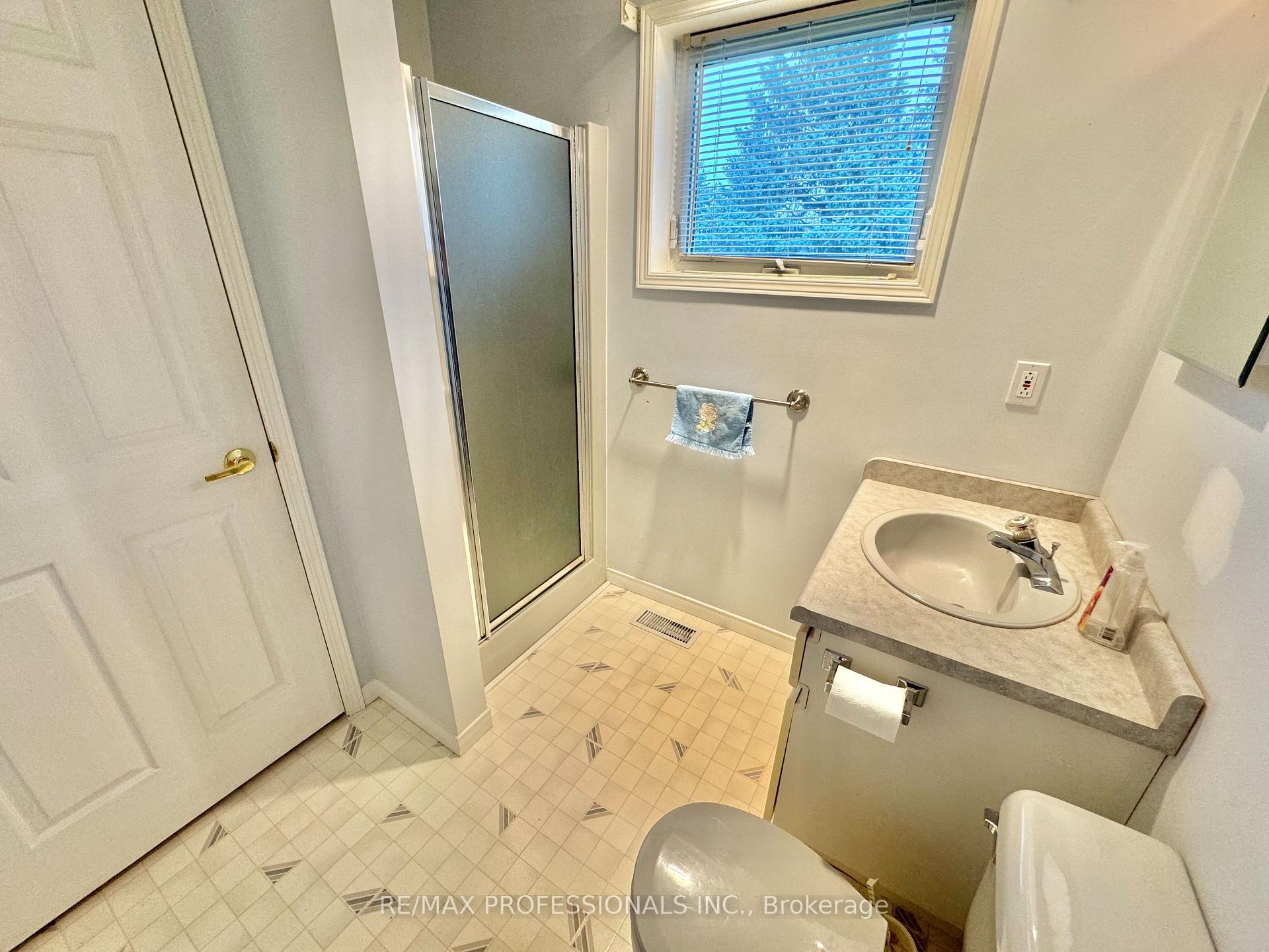 Photo 25 of 12731 Dixie Road, Caledon, Rural Caledon — HOMEH