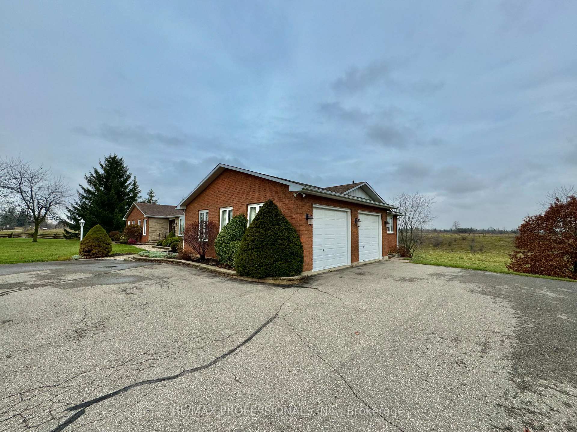 Photo 27 of 12731 Dixie Road, Caledon, Rural Caledon — HOMEH