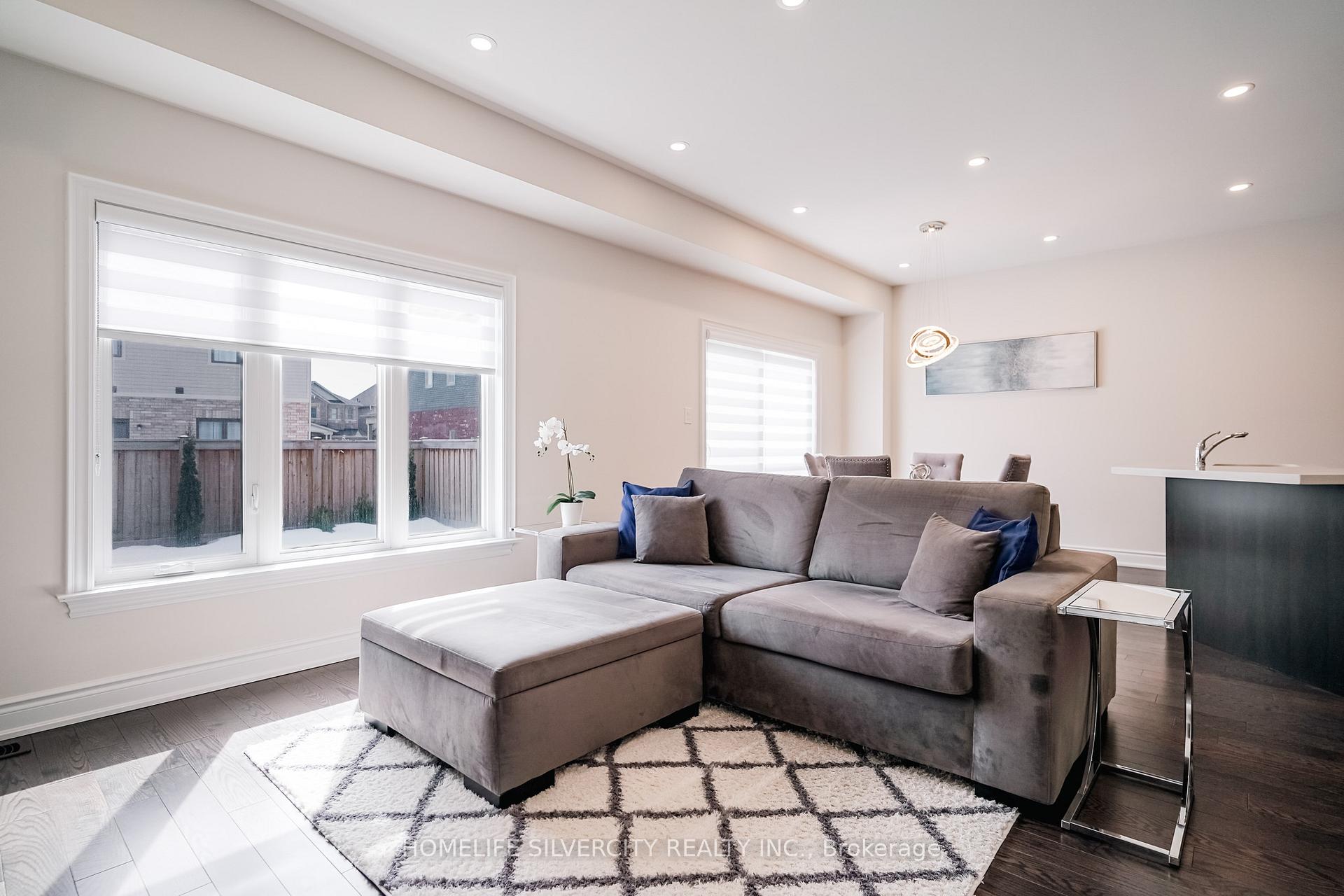 Photo 3 of 9 Arnold Crescent, New Tecumseth, Alliston — HOMEH