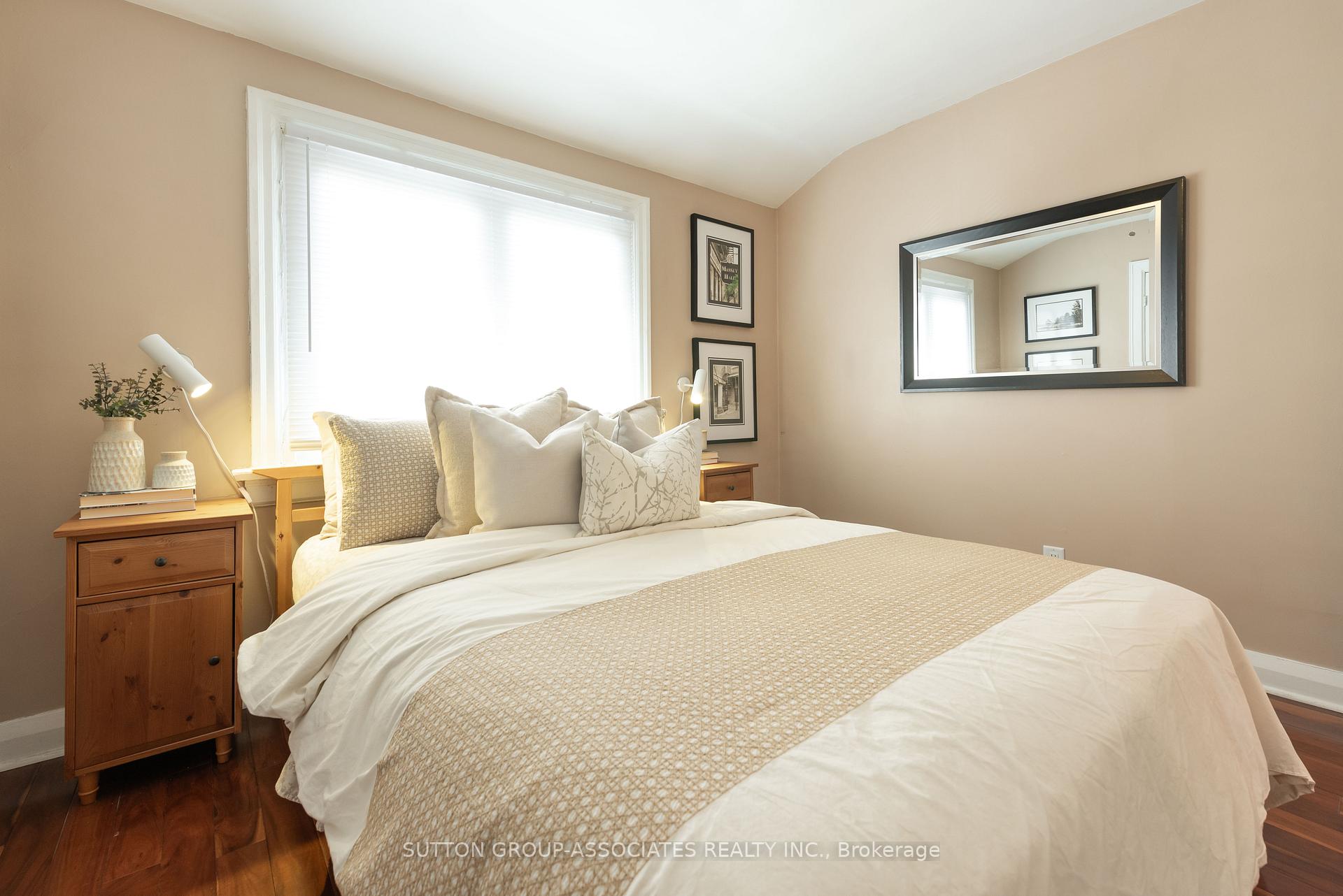 Photo 20 of 407 Westmount Avenue, Toronto, Oakwood Village — HOMEH