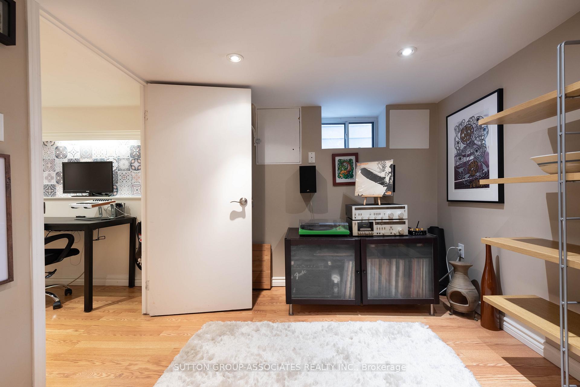 Photo 26 of 407 Westmount Avenue, Toronto, Oakwood Village — HOMEH