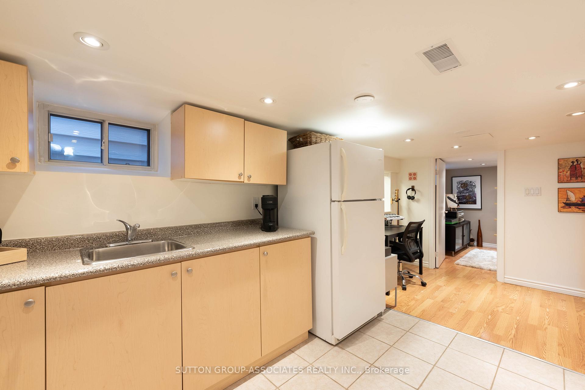 Photo 23 of 407 Westmount Avenue, Toronto, Oakwood Village — HOMEH